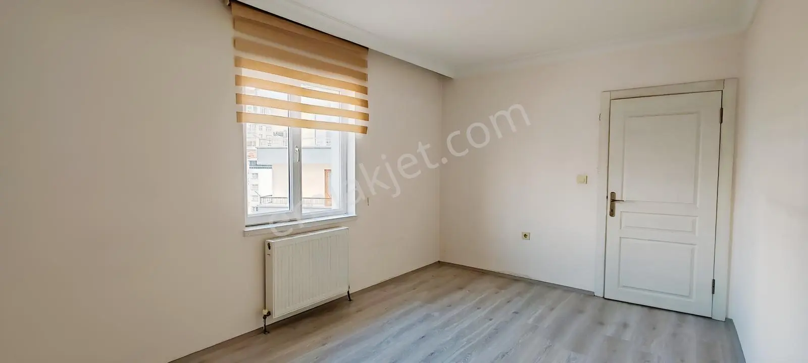 Cevizlidere Caddesine Yakın Ara Kat Kombili 3+1 Satılık Daire — fotoğraf 35
