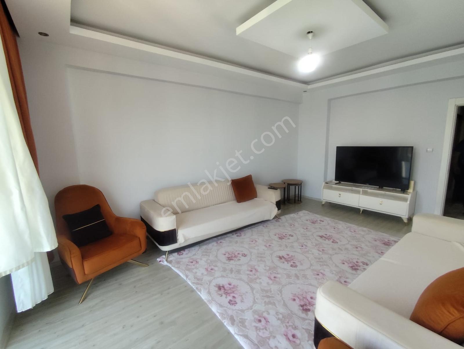 Tekerek Mahallesinde Satılık 3+1 Daire — fotoğraf 3