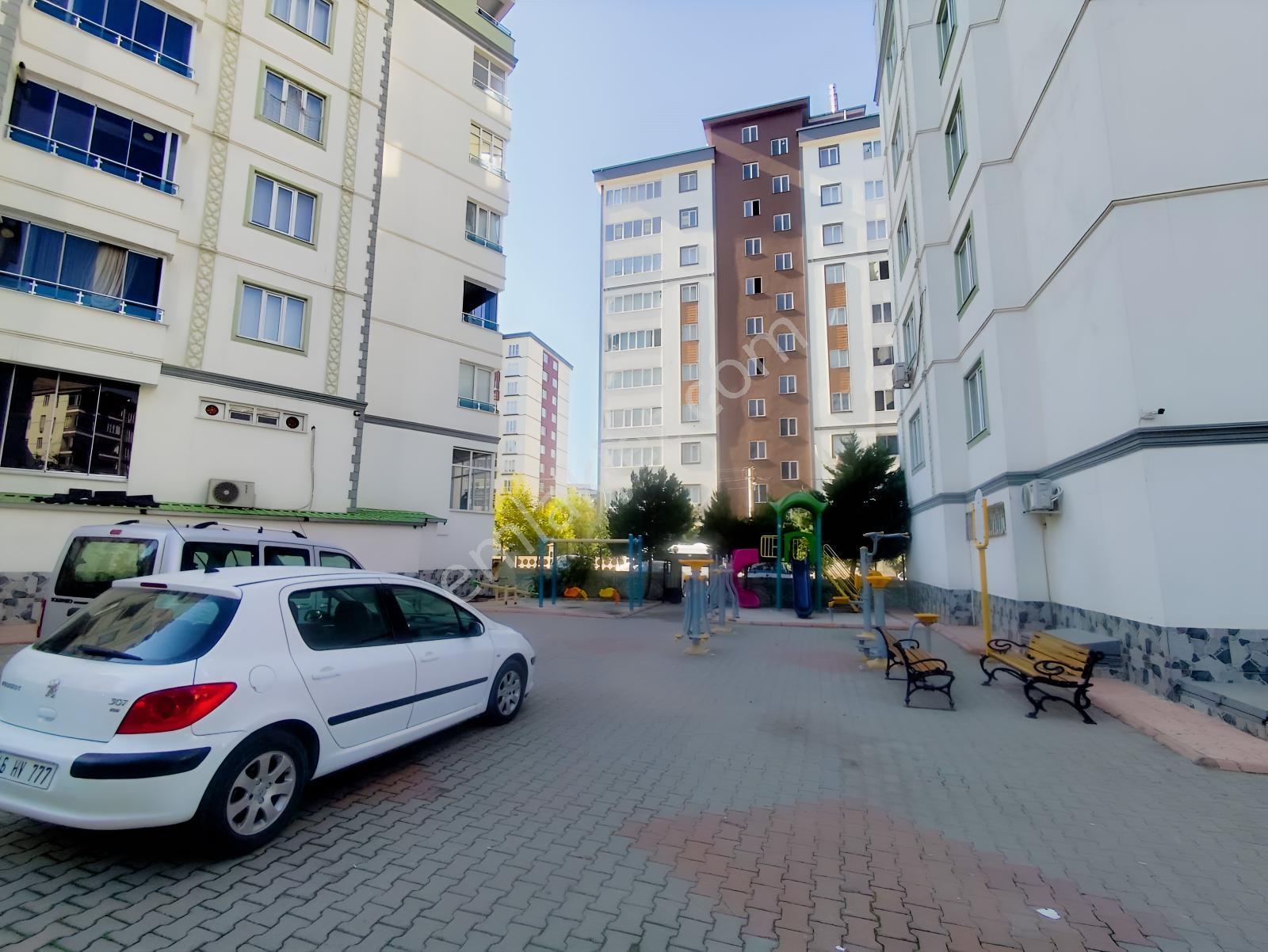 Tekerek Mahallesinde Satılık 3+1 Daire — fotoğraf 26