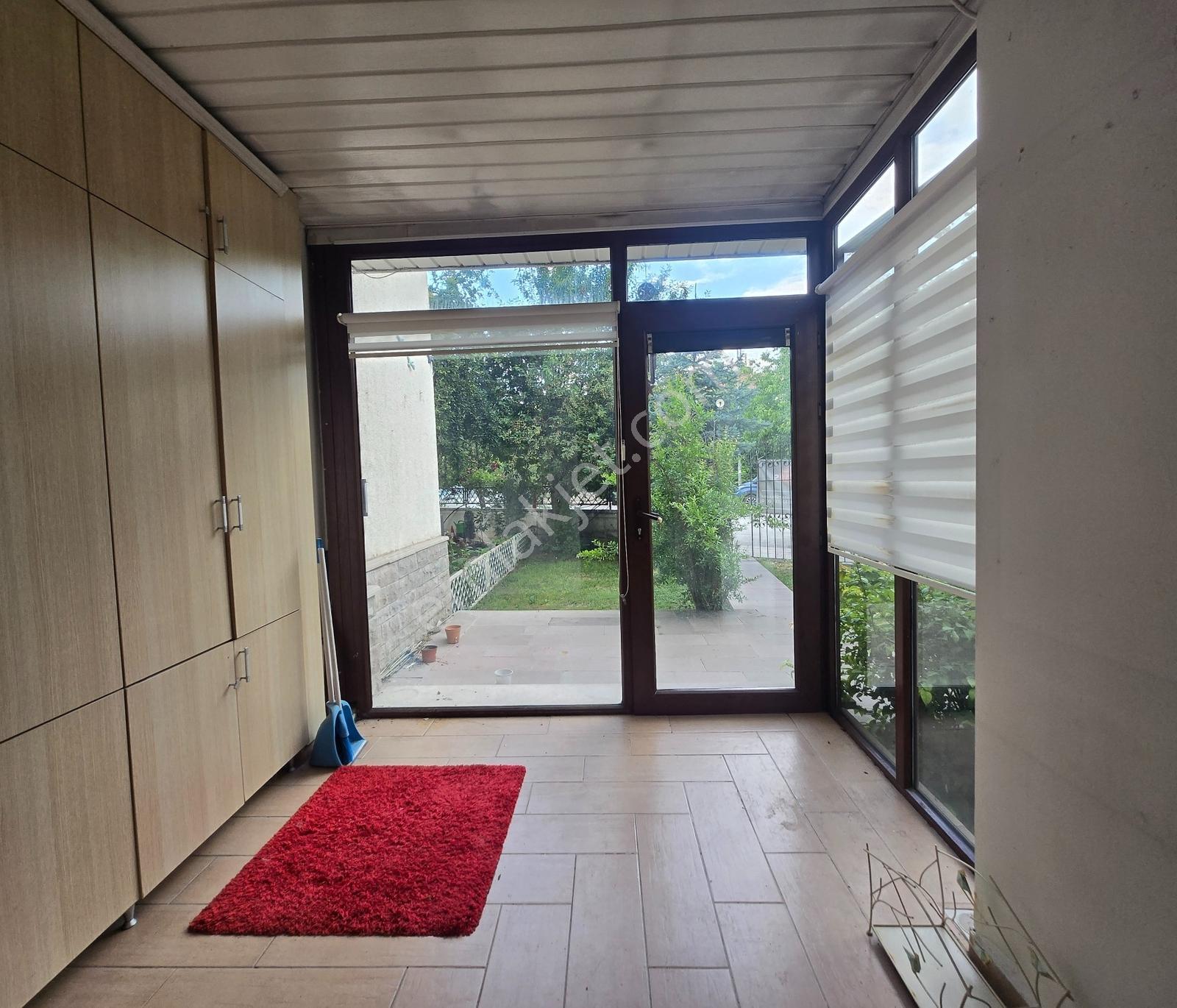 Koru Mahallesi Uyum Sitesi Yapılı Villa — fotoğraf 3