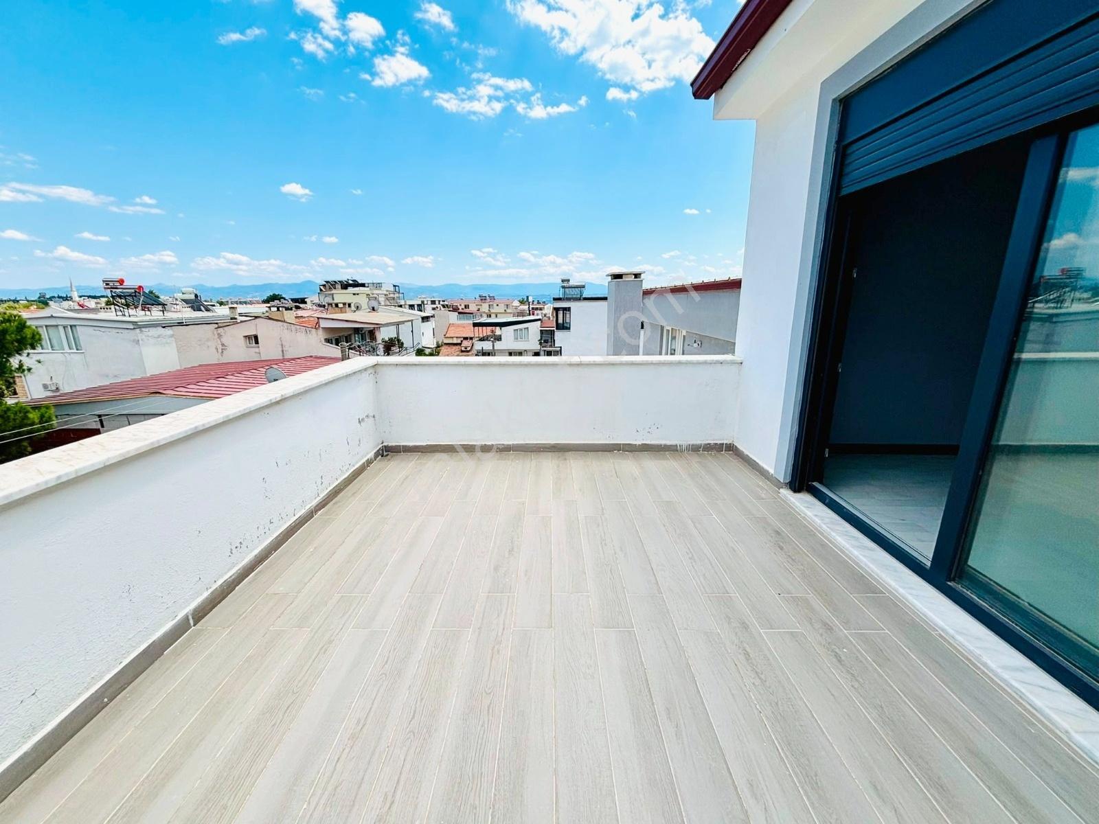 ▀güç'ten Güre'de Kazdağları Manzaralı Çift Teraslı Lüx 3+1 Villa — fotoğraf 4