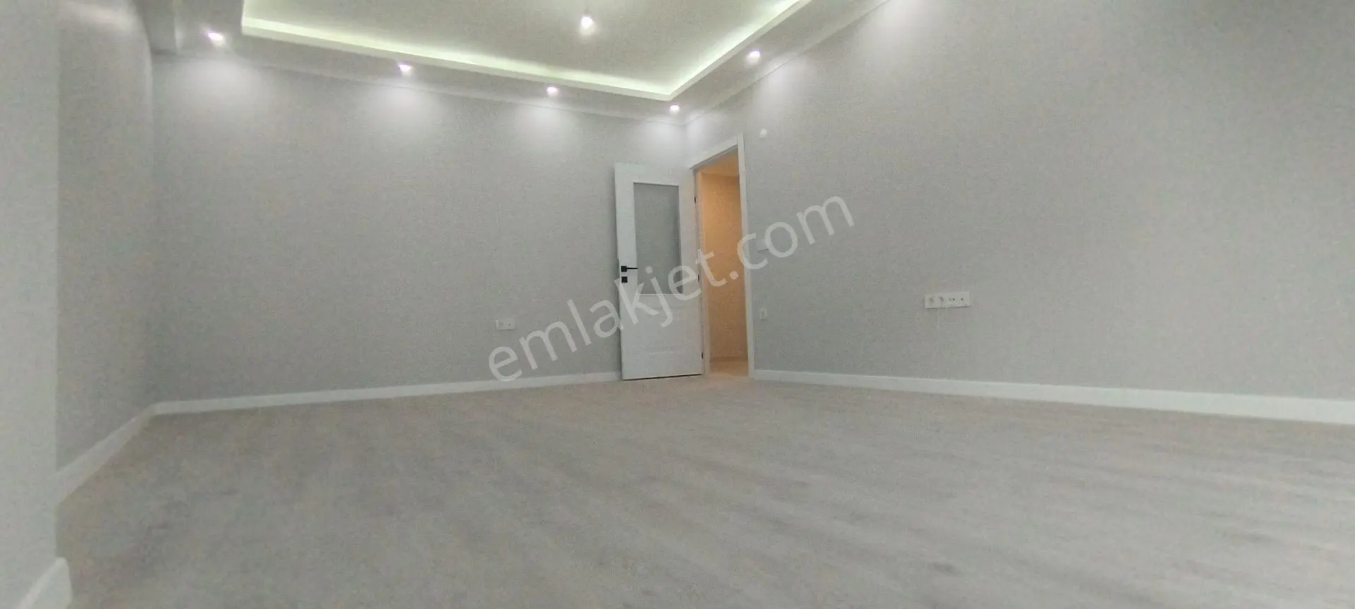 Çekmeköy Cumhuriyet Mahallesi'nde Satılık 2+1 Sıfır Daire — fotoğraf 3