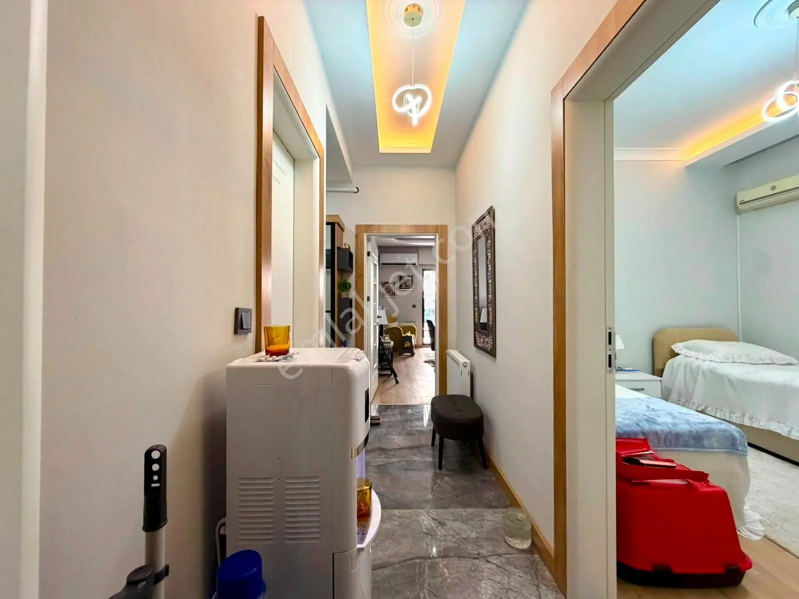 Referans'tan Altınkum'da Doğalgazlı Asansörlü Eşyalı Lüx 2+1 Daire — fotoğraf 21