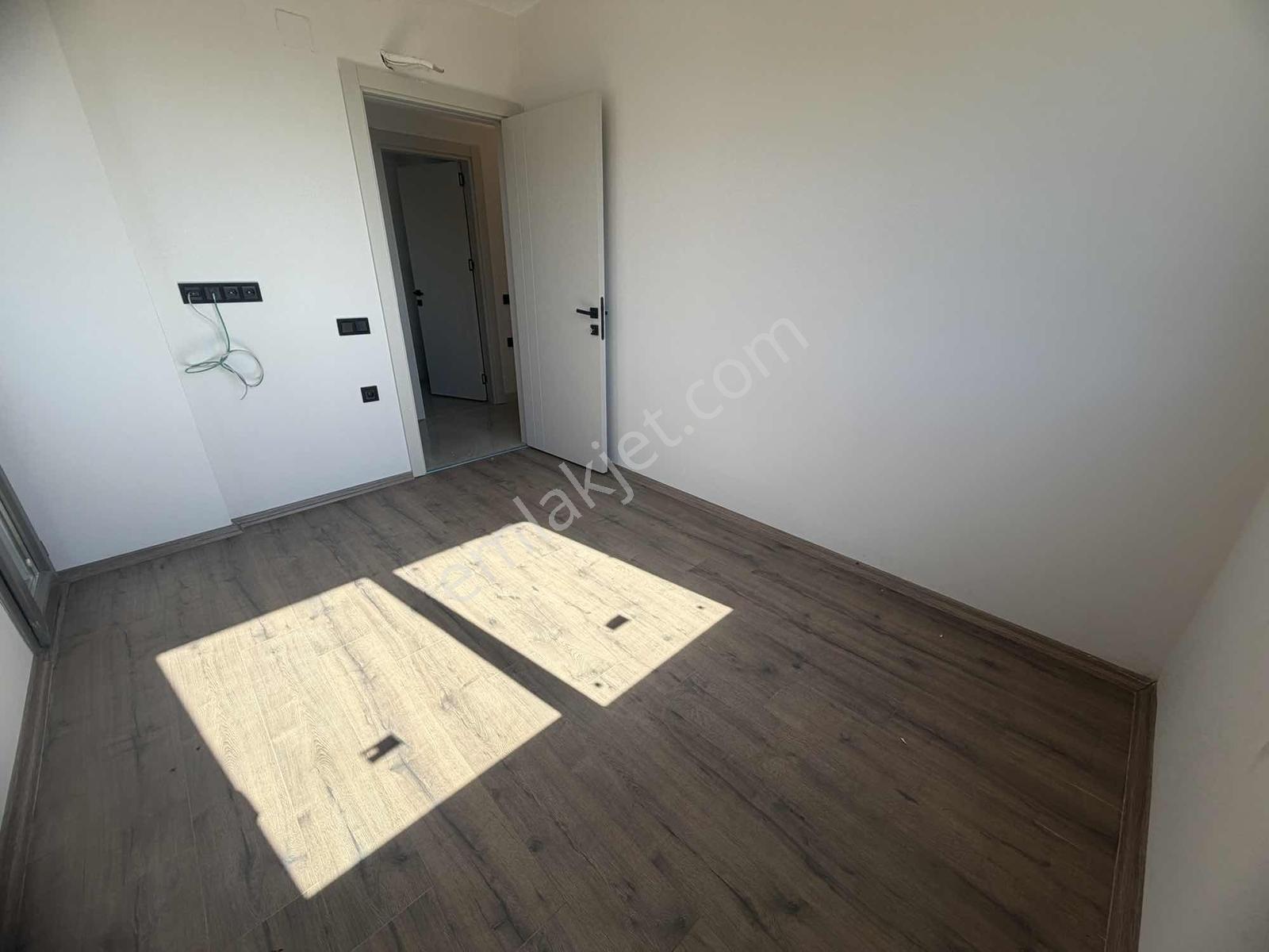 İz'den Site İçerisinde Sıfır 3+1 Kapalı Mtf Yatay Mimari — fotoğraf 16