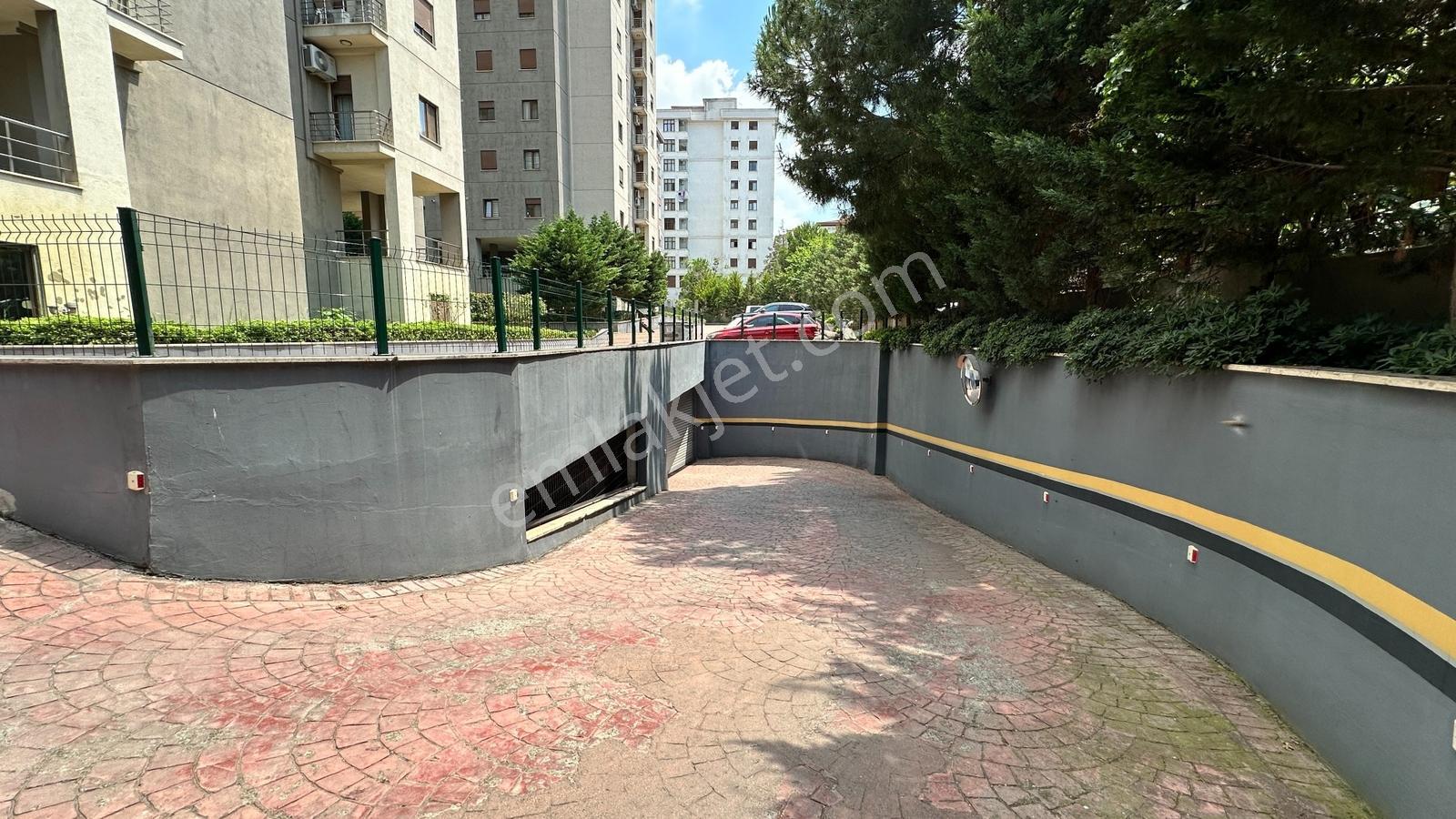 Göztepe Merdivenköy I Boş I Büyük M2 3+1 I Eb.banyolu I Balkonlu — fotoğraf 8