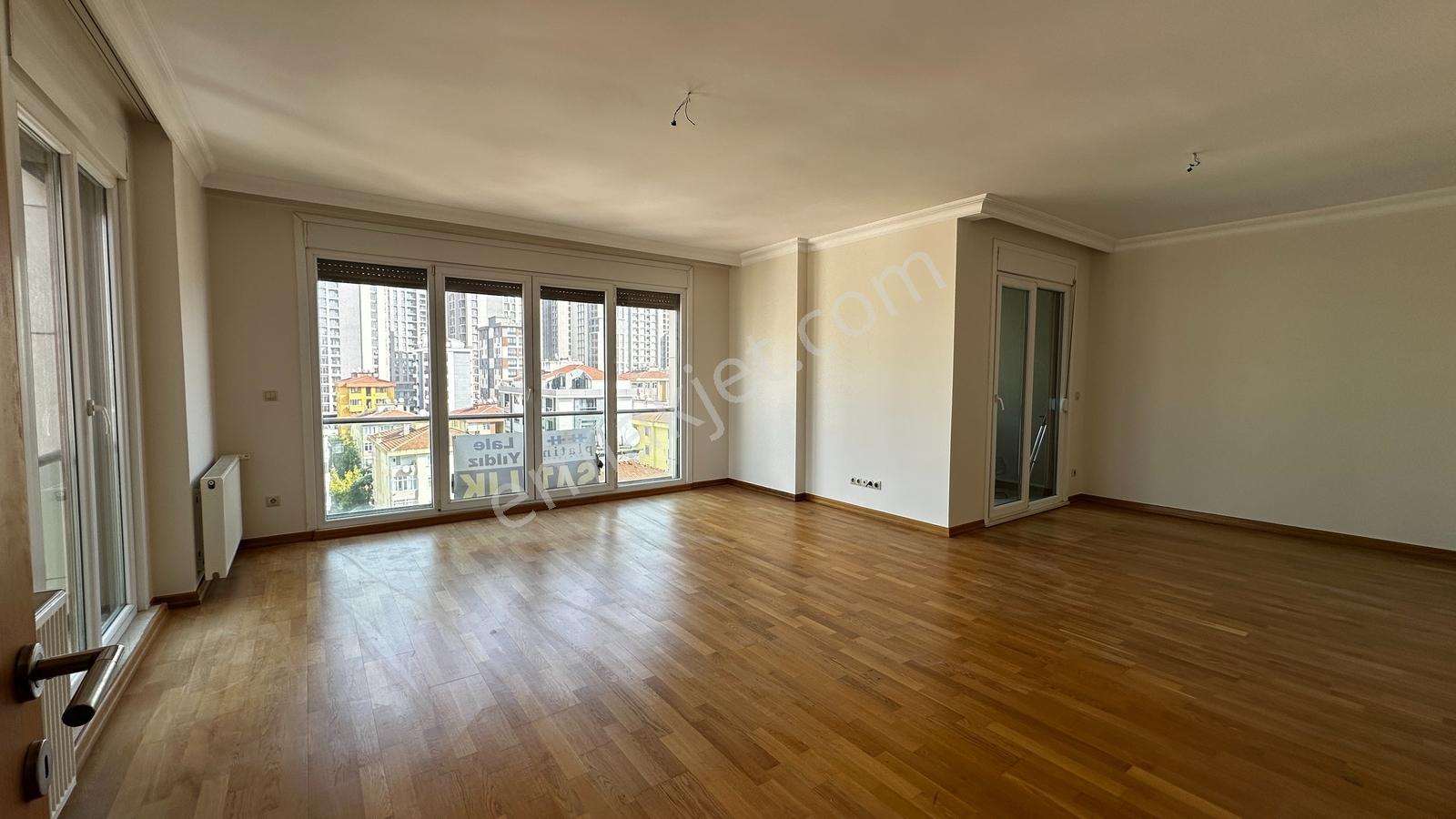Göztepe Merdivenköy I Boş I Büyük M2 3+1 I Eb.banyolu I Balkonlu — fotoğraf 11