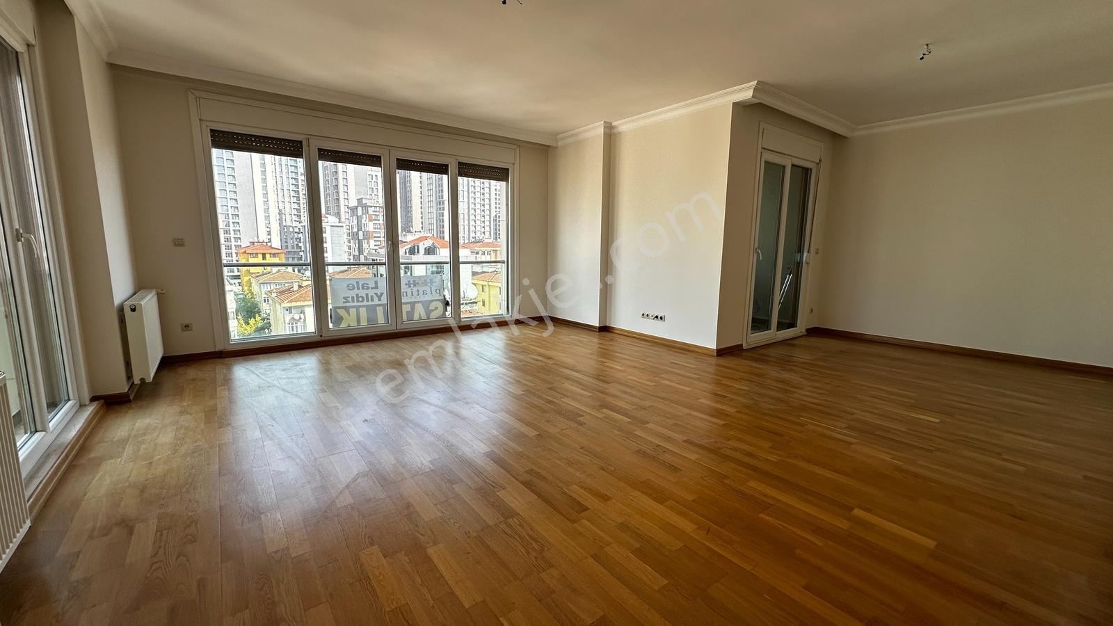 Göztepe Merdivenköy I Boş I Büyük M2 3+1 I Eb.banyolu I Balkonlu — fotoğraf 13