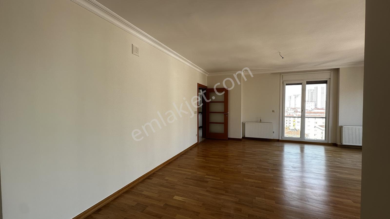 Göztepe Merdivenköy I Boş I Büyük M2 3+1 I Eb.banyolu I Balkonlu — fotoğraf 16