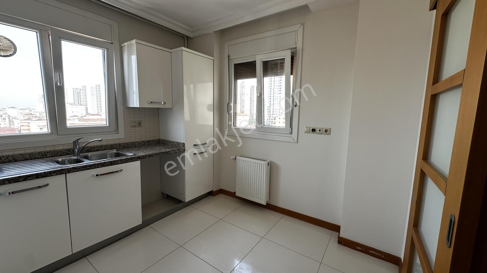 Göztepe Merdivenköy I Boş I Büyük M2 3+1 I Eb.banyolu I Balkonlu — fotoğraf 21