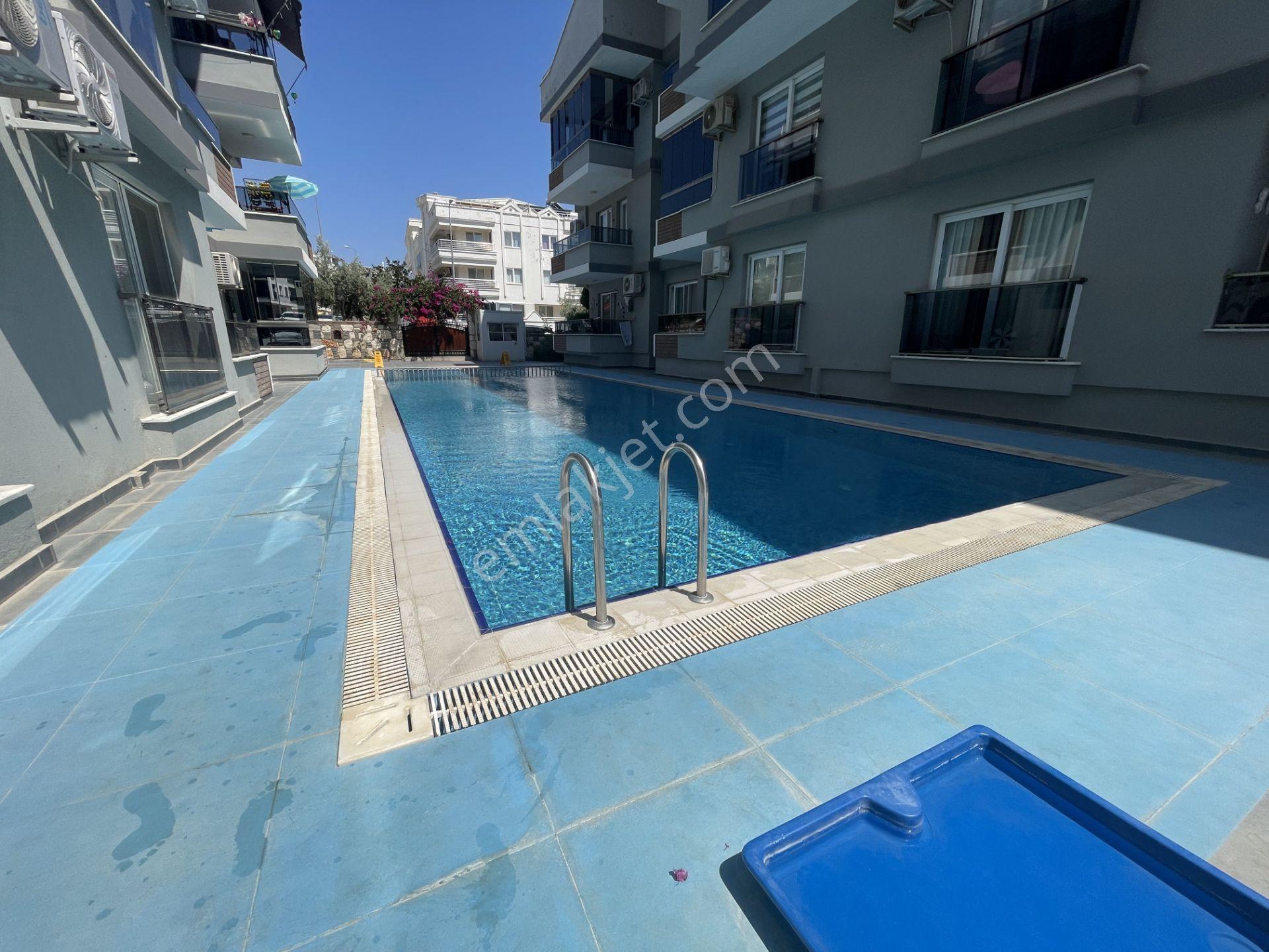 Didim Efeler Mahallesi Havuzlu Site İçerisinde 1+1 Daire — fotoğraf 13