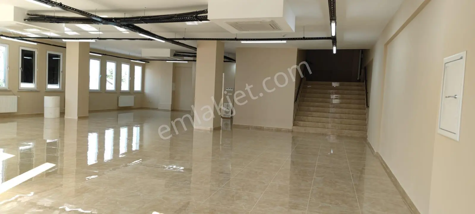 Pendik Velibaba Ankara Cad Üzerinde 1.080 M² Komple Satılık Bina — fotoğraf 10
