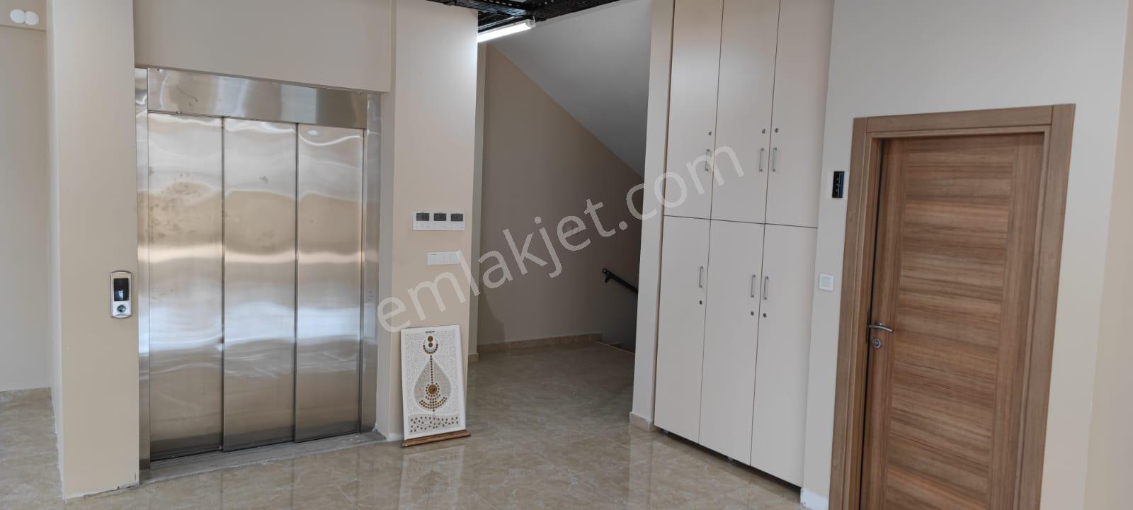 Pendik Velibaba Ankara Cad Üzerinde 1.080 M² Komple Satılık Bina — fotoğraf 11