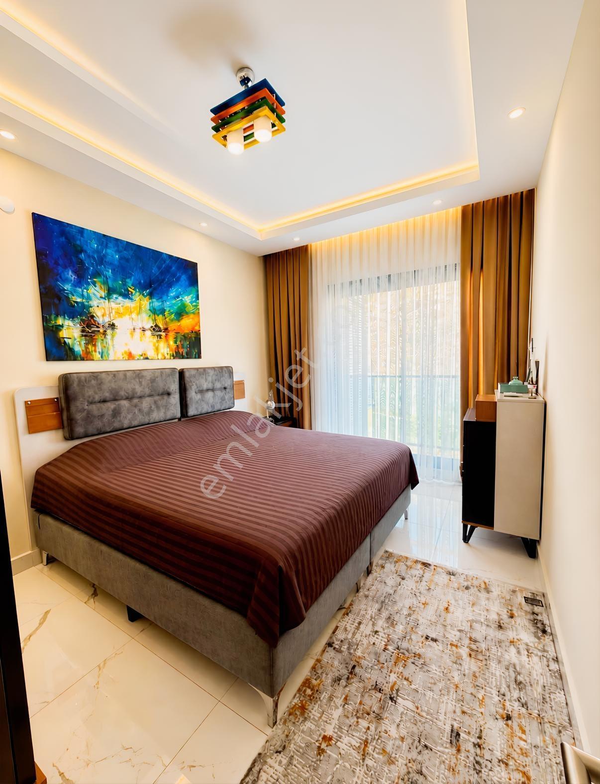 Konak Premium Satılık 2+1 Eşyalı Dublex Daire — fotoğraf 4