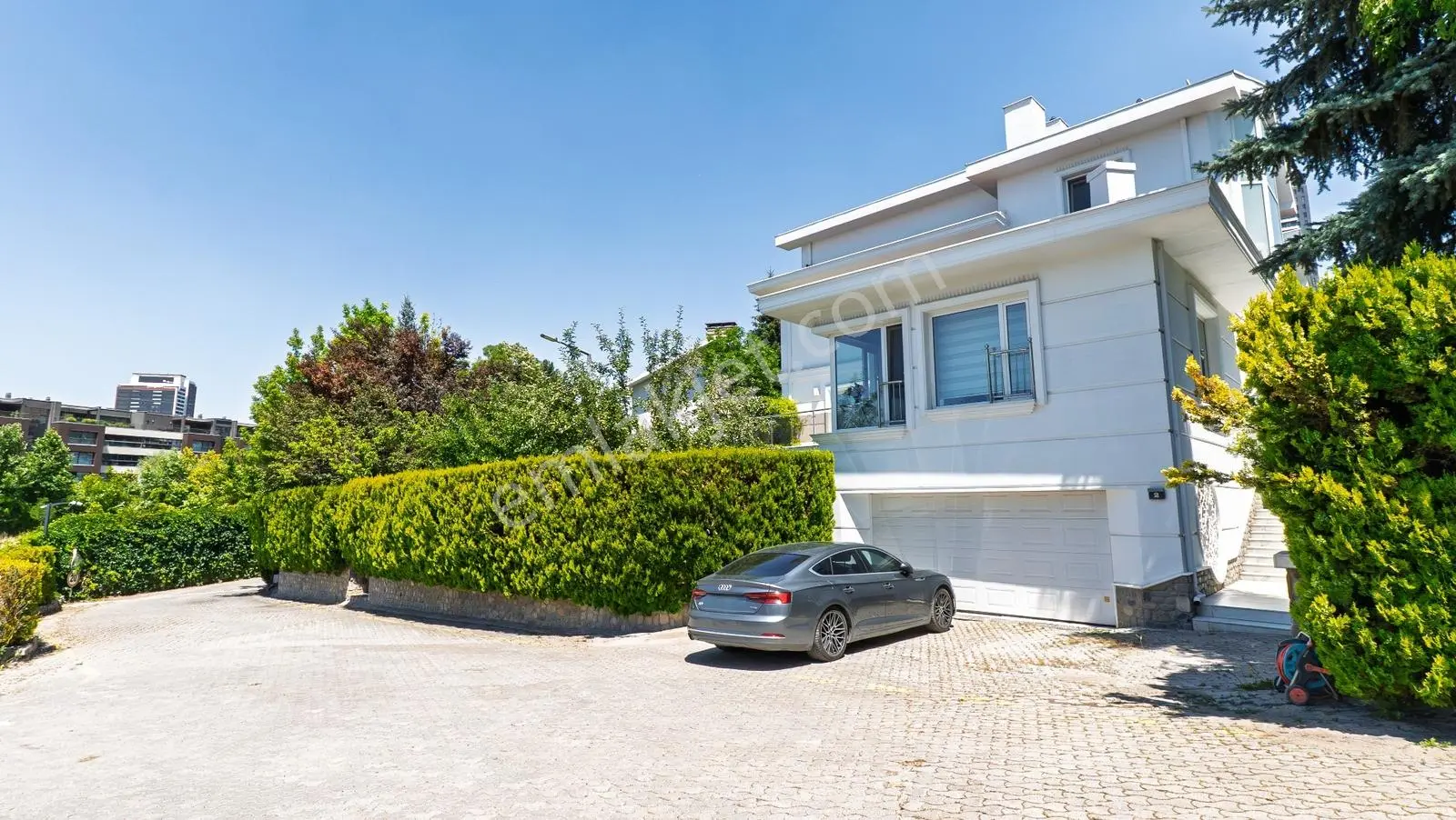 Beyler Caddesi Dostkent Sitesinde Şerefiyeli 6+2 Satılık Villa — fotoğraf 4