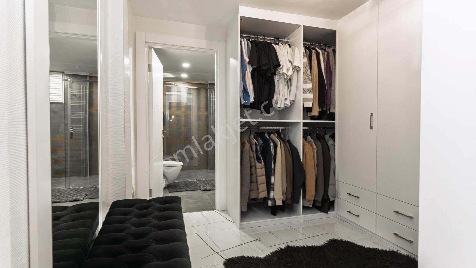 Beyler Caddesi Dostkent Sitesinde Şerefiyeli 6+2 Satılık Villa — fotoğraf 11