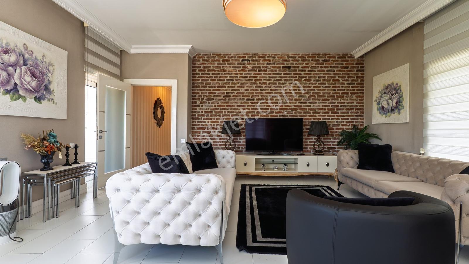 Beyler Caddesi Dostkent Sitesinde Şerefiyeli 6+2 Satılık Villa — fotoğraf 21
