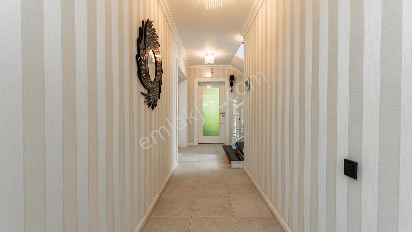 Beyler Caddesi Dostkent Sitesinde Şerefiyeli 6+2 Satılık Villa — fotoğraf 23