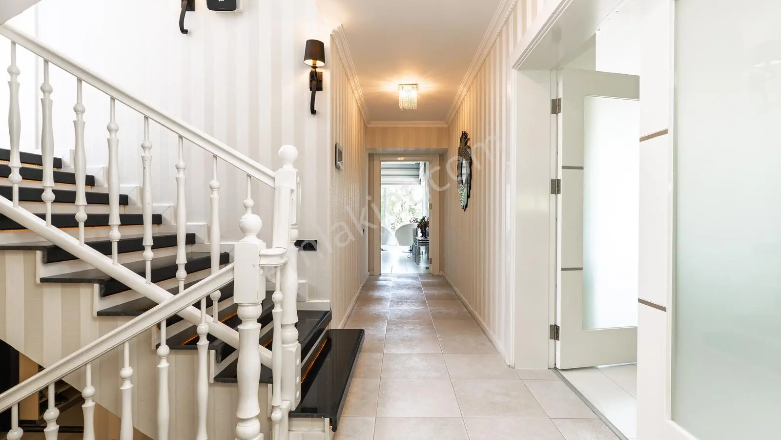 Beyler Caddesi Dostkent Sitesinde Şerefiyeli 6+2 Satılık Villa — fotoğraf 33