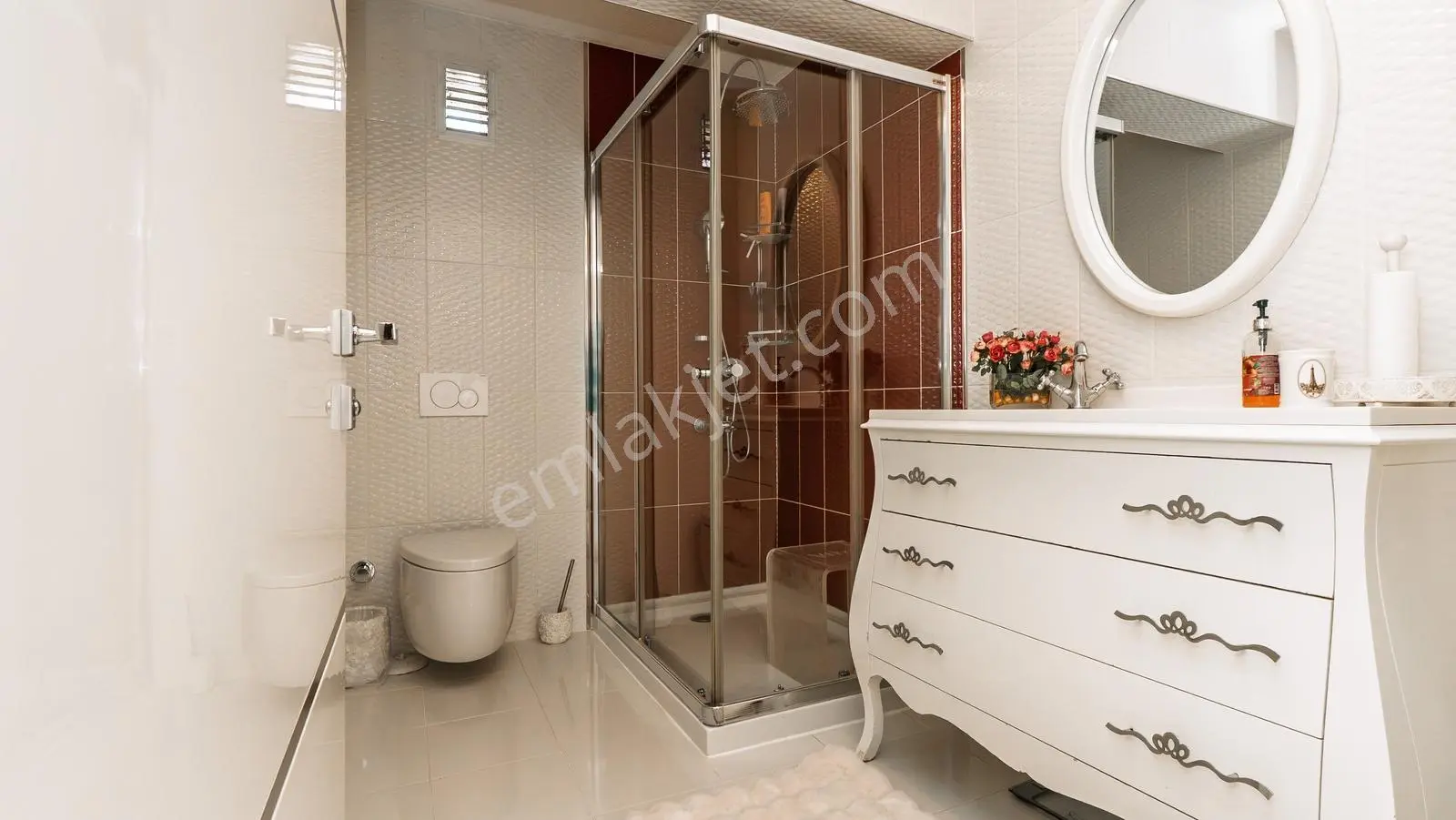 Beyler Caddesi Dostkent Sitesinde Şerefiyeli 6+2 Satılık Villa — fotoğraf 40