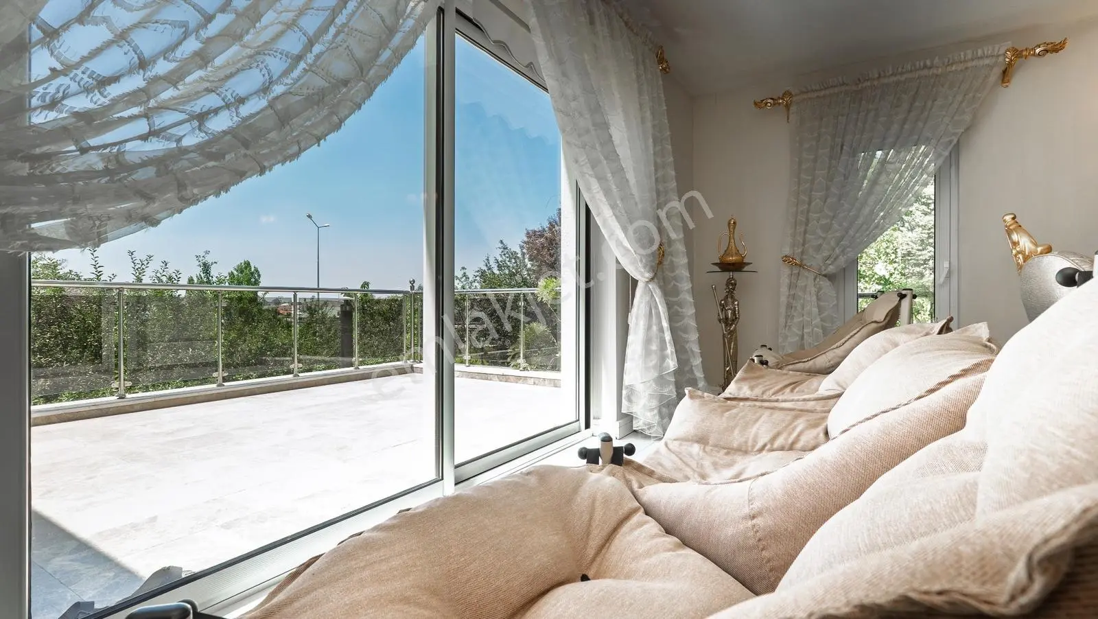 Beyler Caddesi Dostkent Sitesinde Şerefiyeli 6+2 Satılık Villa — fotoğraf 52