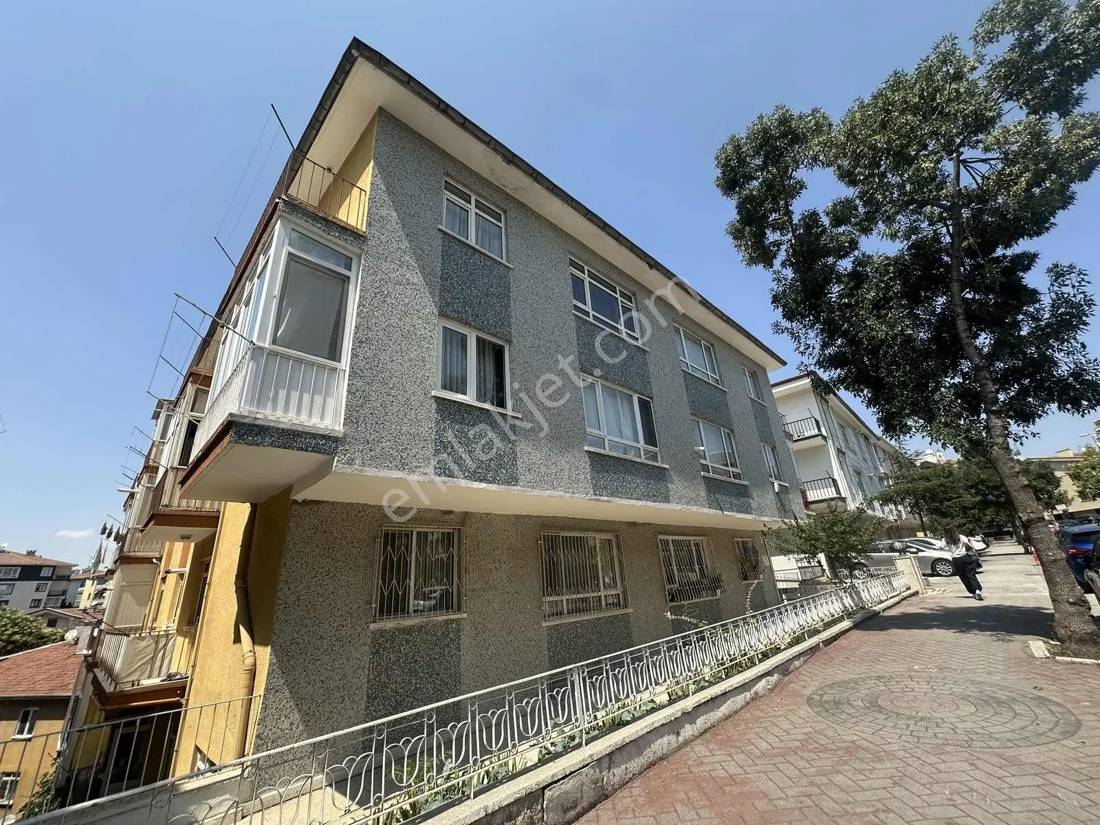Çankaya Gop Ulubey Sokak'ta Boş 3+1 Satılık Daire — fotoğraf 2