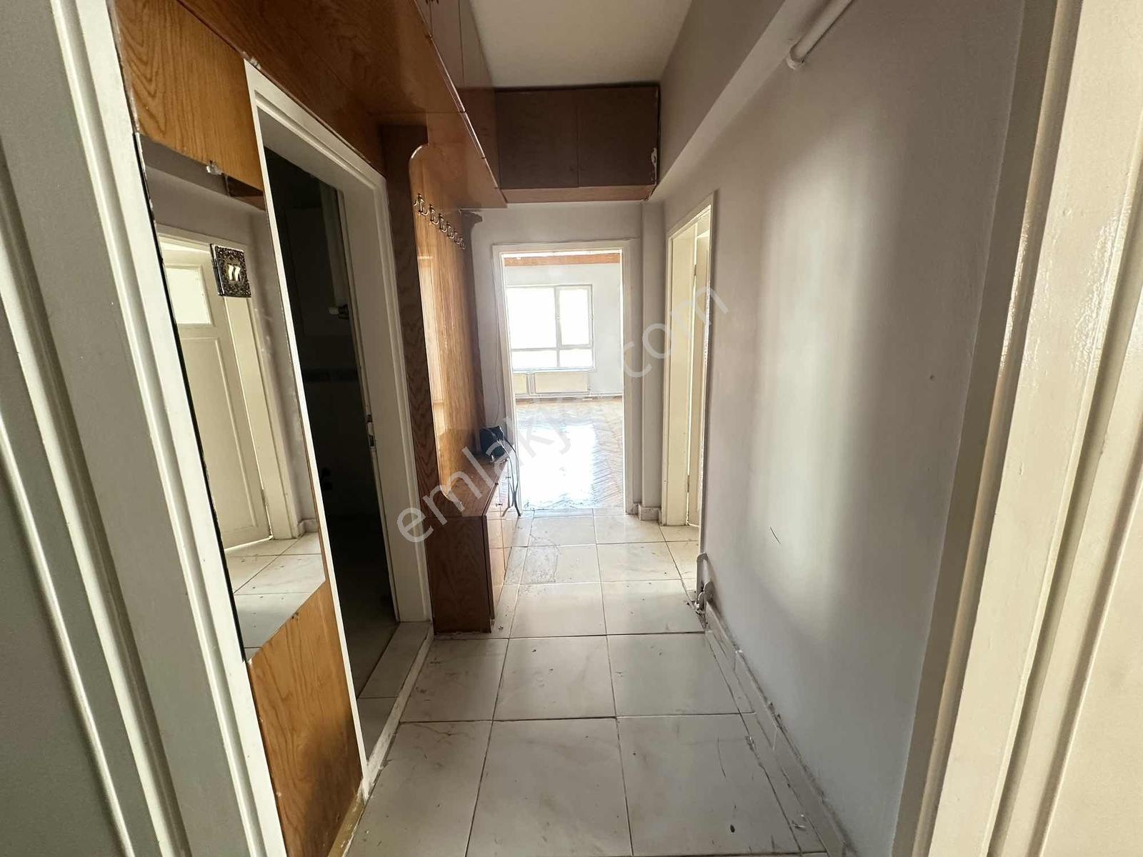 Çankaya Gop Ulubey Sokak'ta Boş 3+1 Satılık Daire — fotoğraf 13