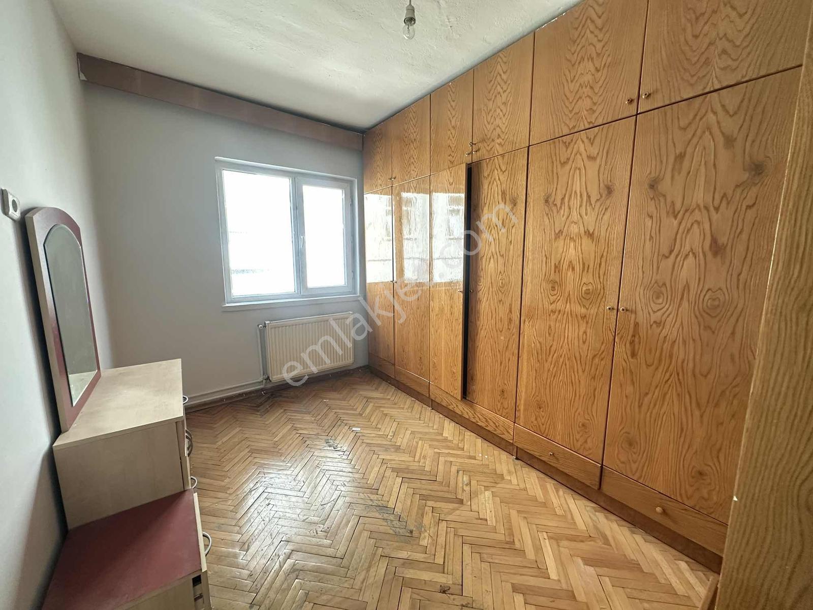 Çankaya Gop Ulubey Sokak'ta Boş 3+1 Satılık Daire — fotoğraf 14