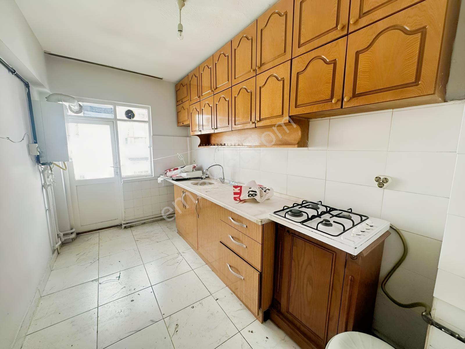 Çankaya Gop Ulubey Sokak'ta Boş 3+1 Satılık Daire — fotoğraf 18