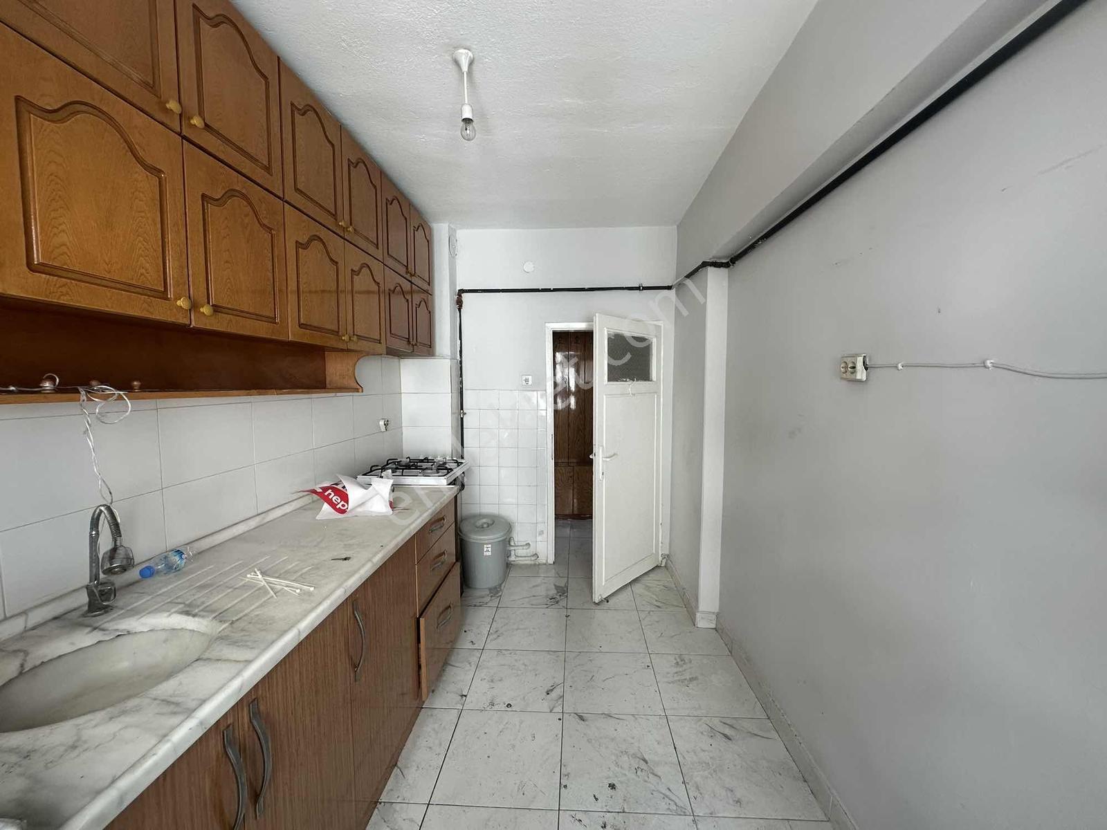 Çankaya Gop Ulubey Sokak'ta Boş 3+1 Satılık Daire — fotoğraf 19