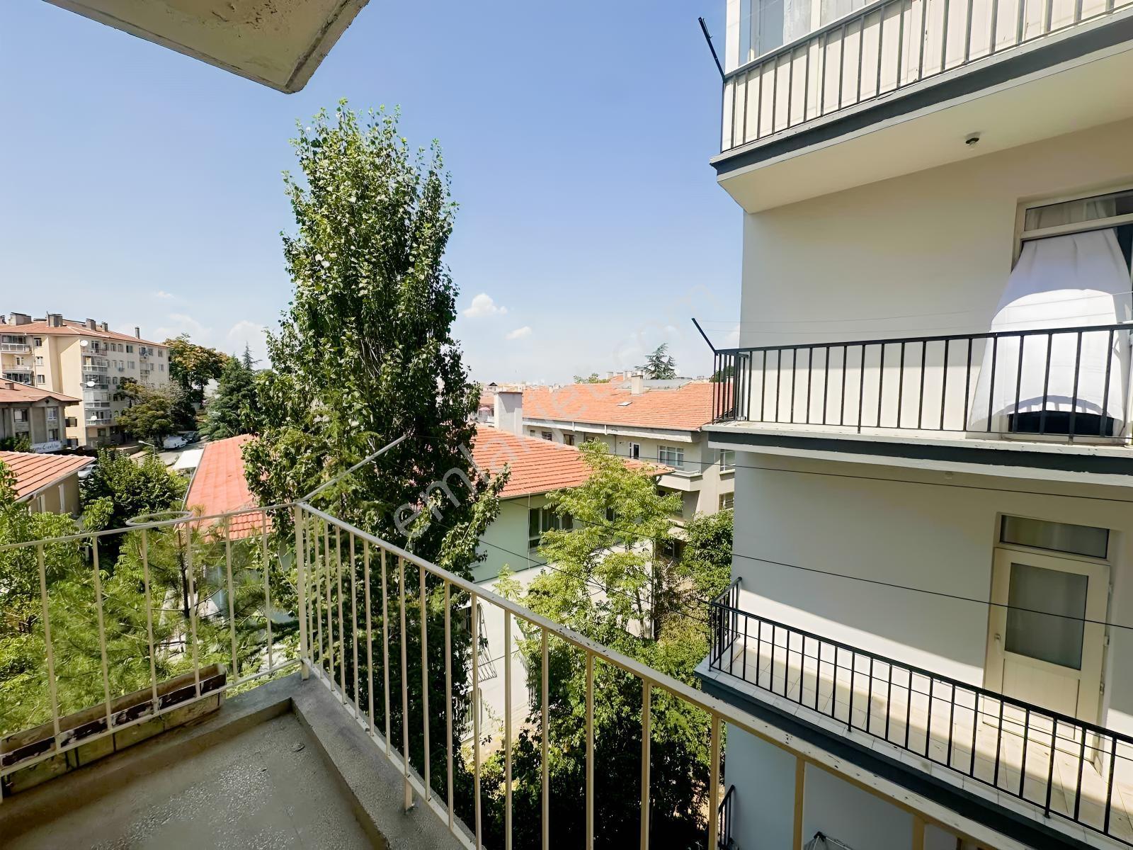 Çankaya Gop Ulubey Sokak'ta Boş 3+1 Satılık Daire — fotoğraf 30
