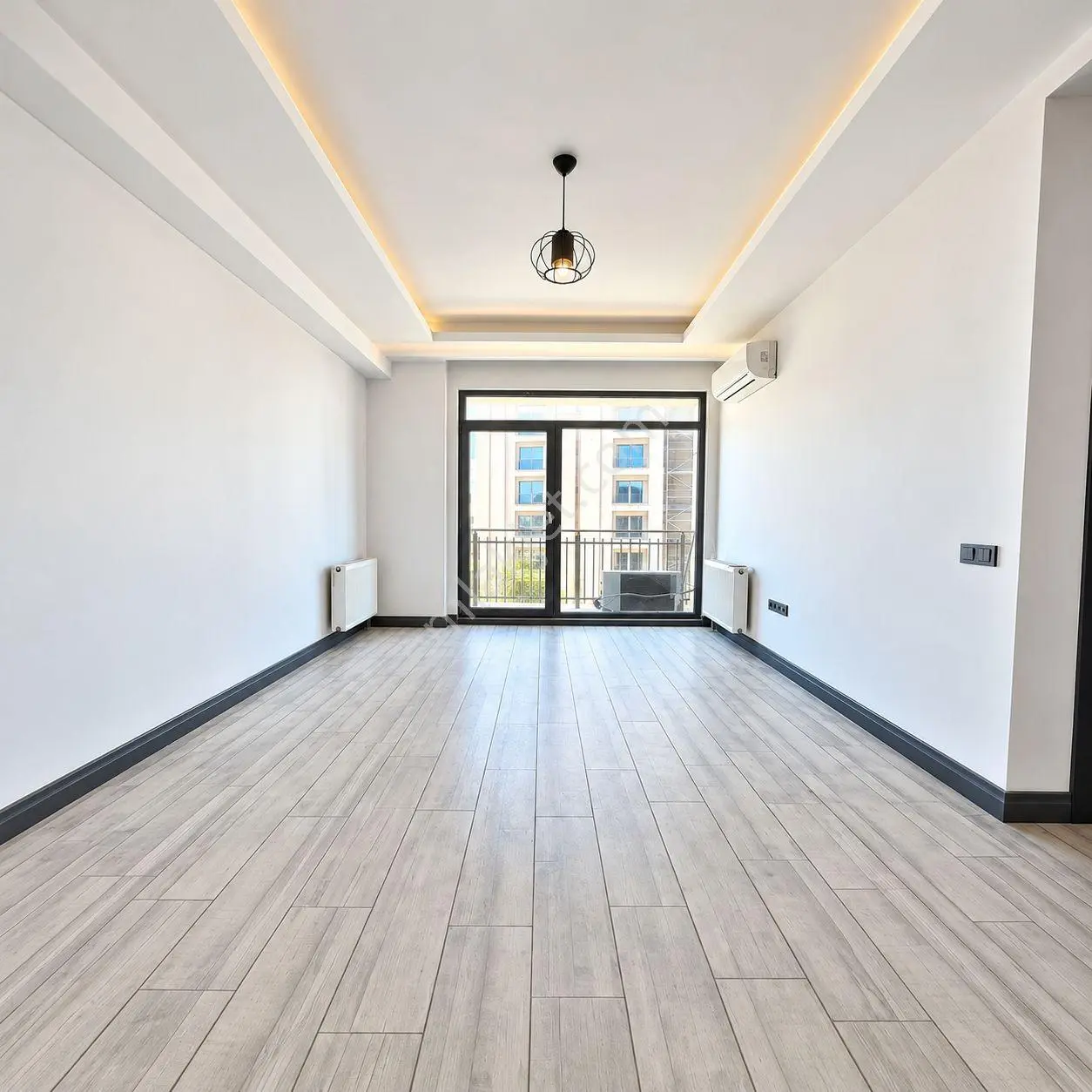 Bahçeşehir’de Konfor Ve Prestiji Bir Arada Sunan Satılık 1+1 — fotoğraf 2