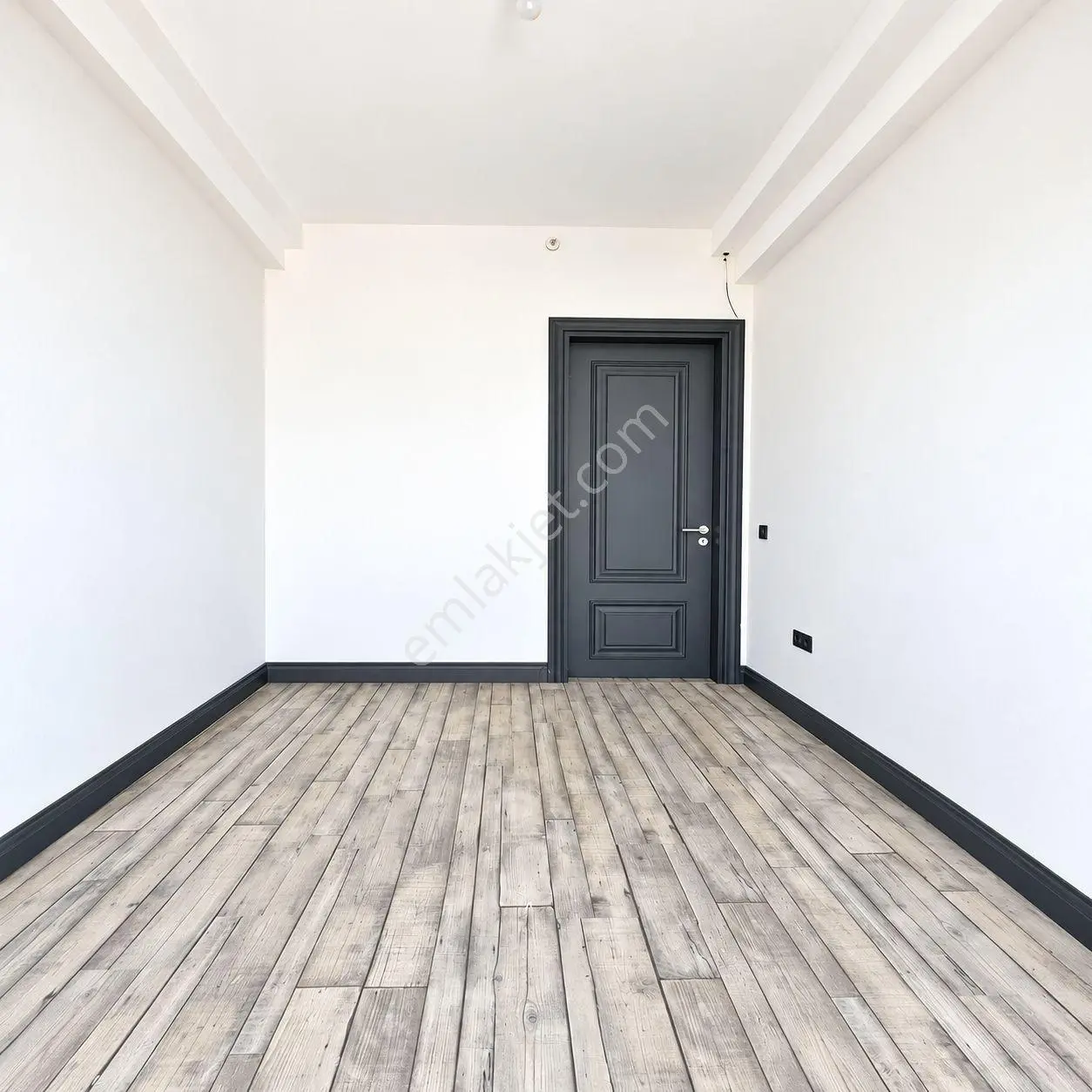 Bahçeşehir’de Konfor Ve Prestiji Bir Arada Sunan Satılık 1+1 — fotoğraf 5