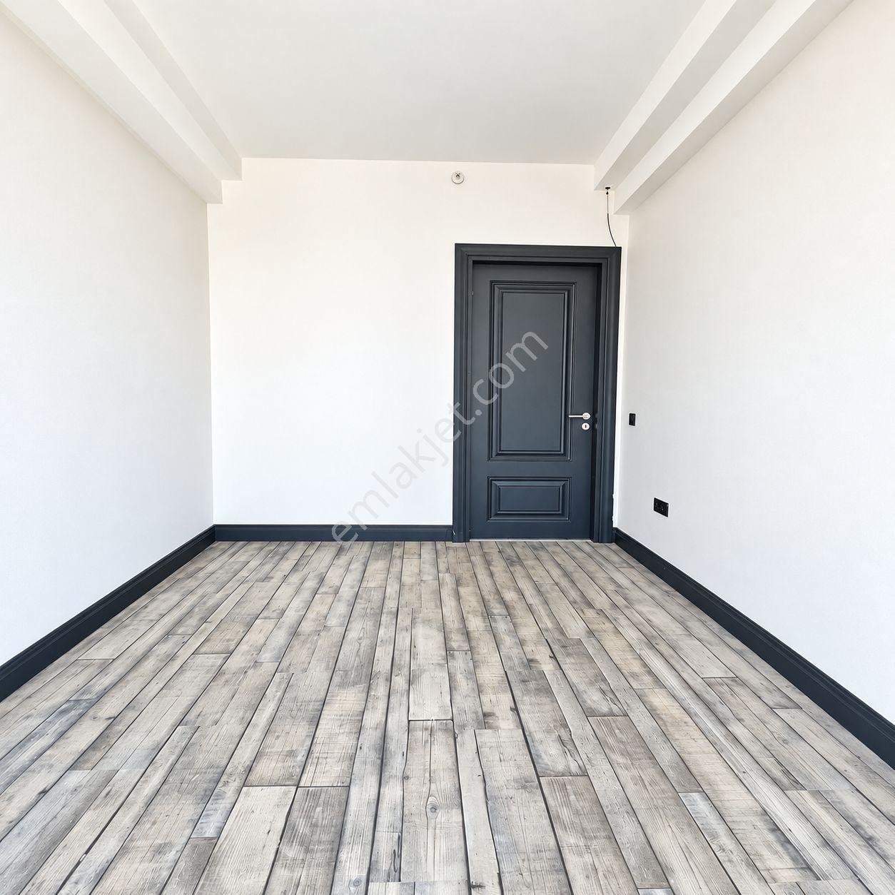 Bahçeşehir’de Konfor Ve Prestiji Bir Arada Sunan Satılık 1+1 — fotoğraf 8