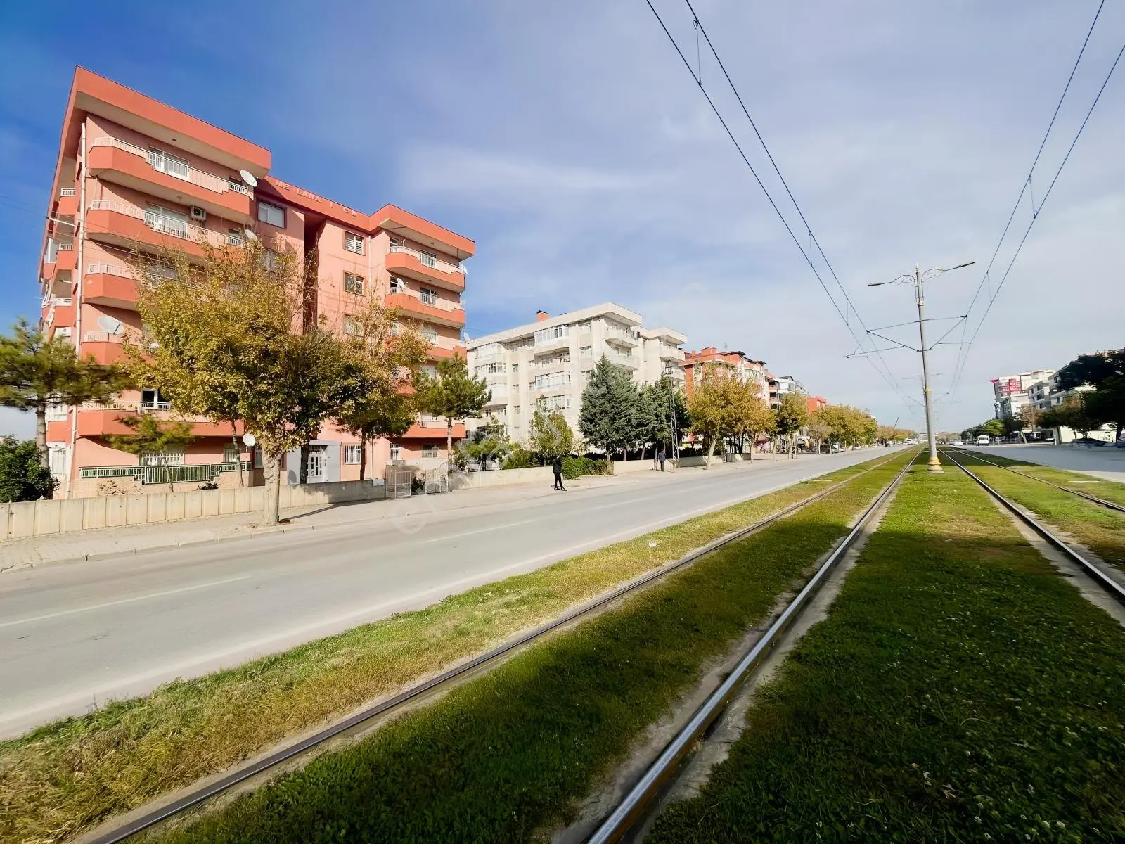 Aslanlı Kışla Cadde'sine Cephe 3+1 Satılık Hesaplı Daire — fotoğraf 4