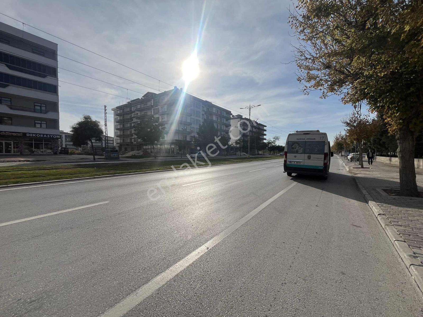 Aslanlı Kışla Cadde'sine Cephe 3+1 Satılık Hesaplı Daire — fotoğraf 6