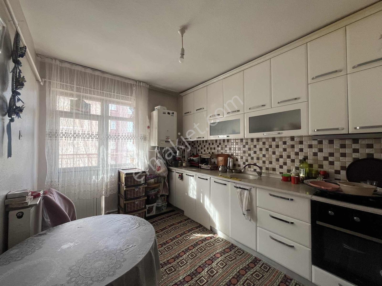 Aslanlı Kışla Cadde'sine Cephe 3+1 Satılık Hesaplı Daire — fotoğraf 10