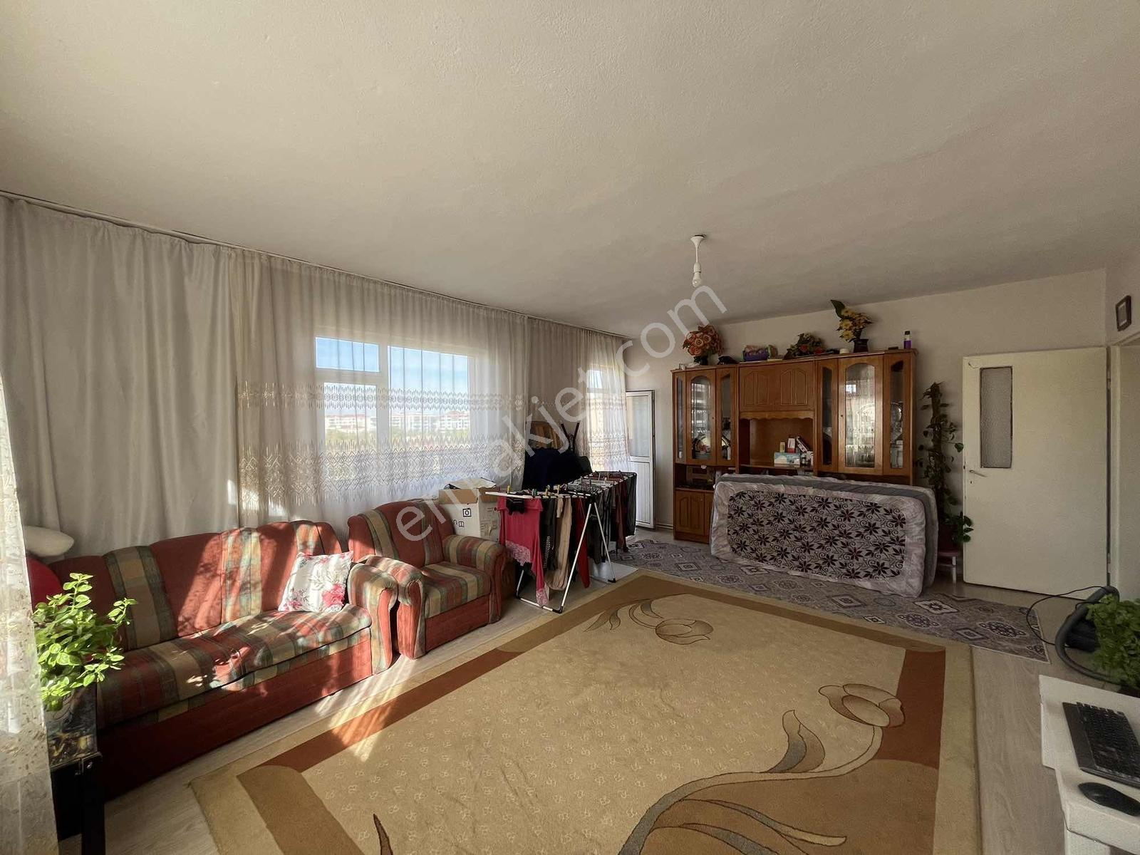 Aslanlı Kışla Cadde'sine Cephe 3+1 Satılık Hesaplı Daire — fotoğraf 11