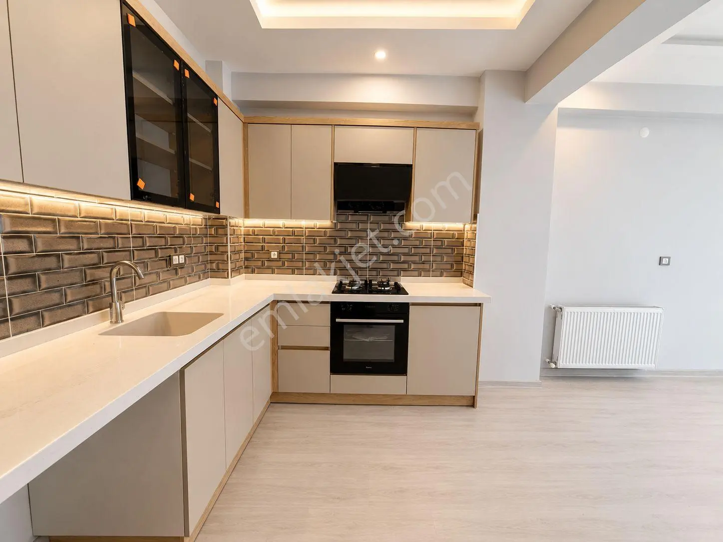 Yüksel'den Şehrin Yeni Gözdesi ! Ön Cephe 1+1 Daire — fotoğraf 3