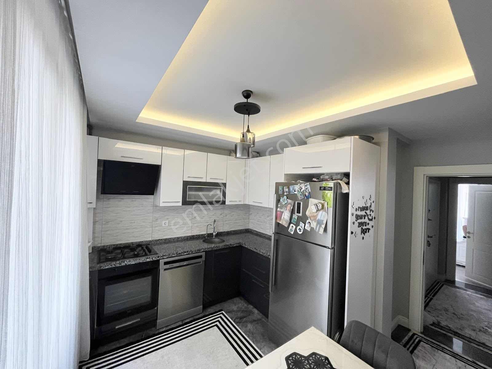 Demir İnş. Tramvaya Komşu 2+1 100m2 1.kat 4 Yıllık Lüx Daire — fotoğraf 11