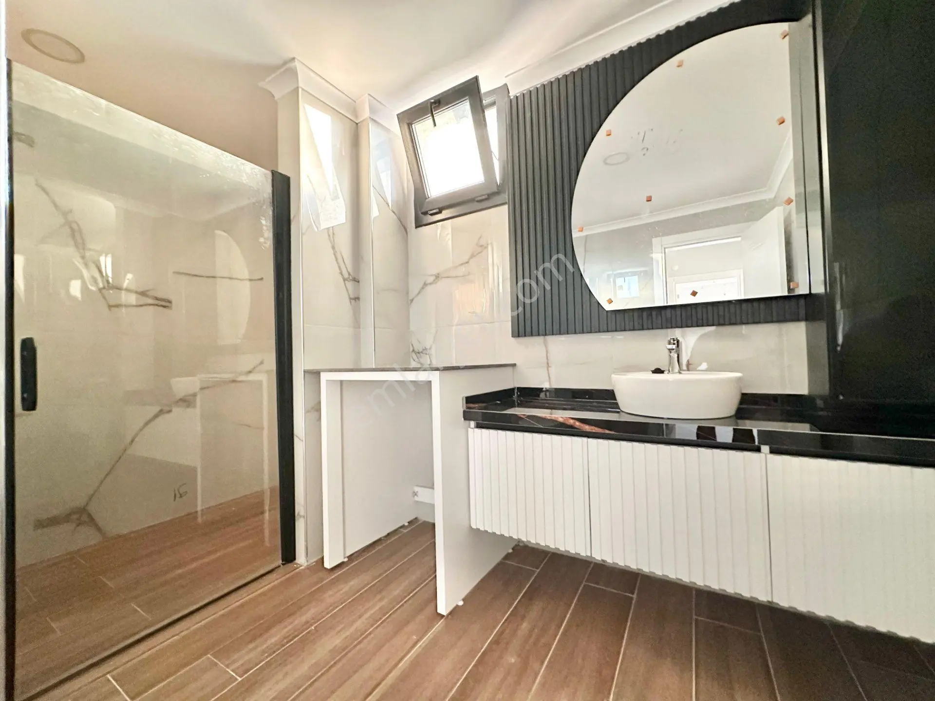 Ay Emlaktan Narlıda Kazdağları Eteklerinde Huzur Bulacağınız Denize 100 M Satılık 3+1 Villa — fotoğraf 30