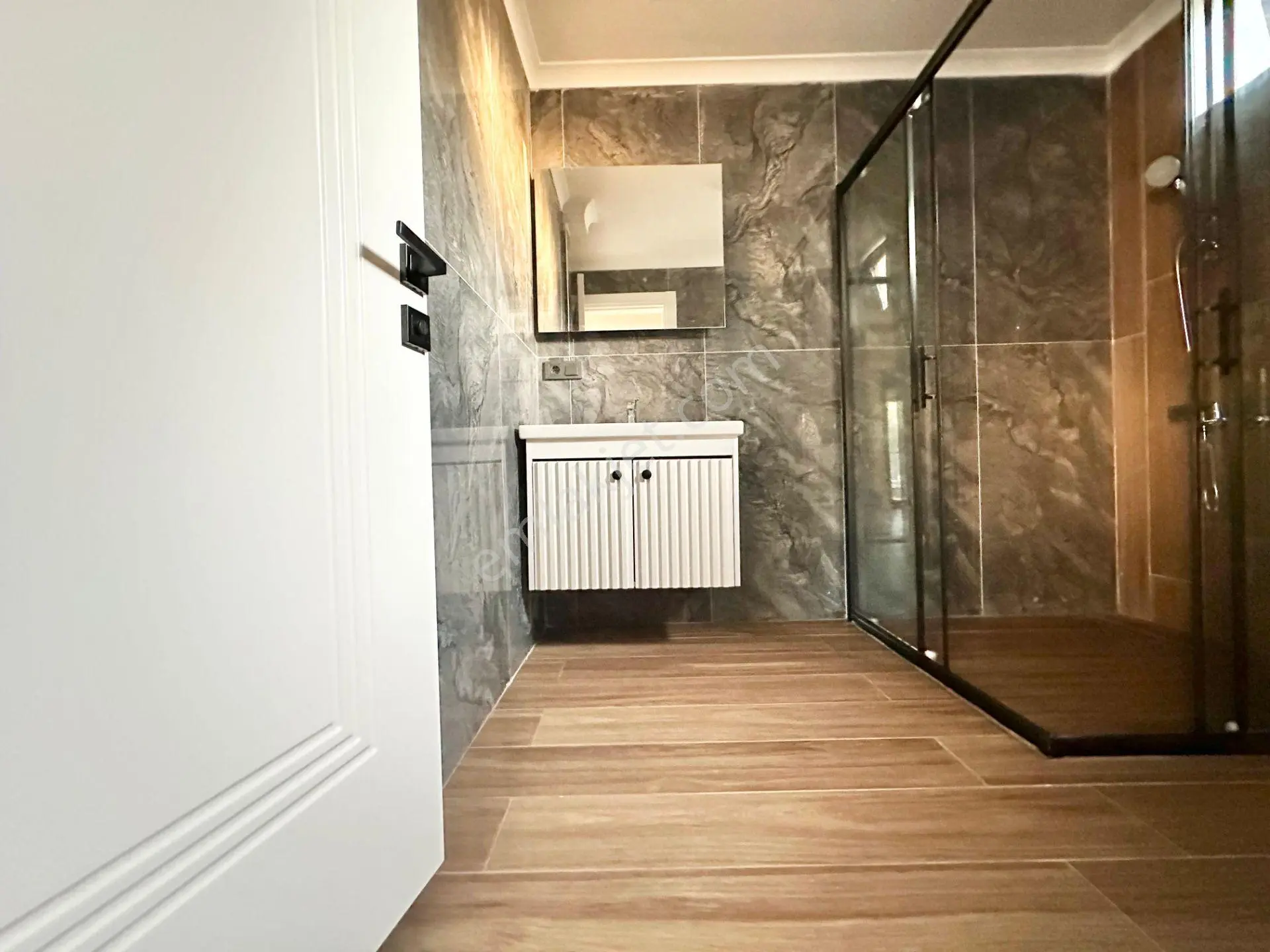 Ay Emlaktan Narlıda Kazdağları Eteklerinde Huzur Bulacağınız Denize 100 M Satılık 3+1 Villa — fotoğraf 31