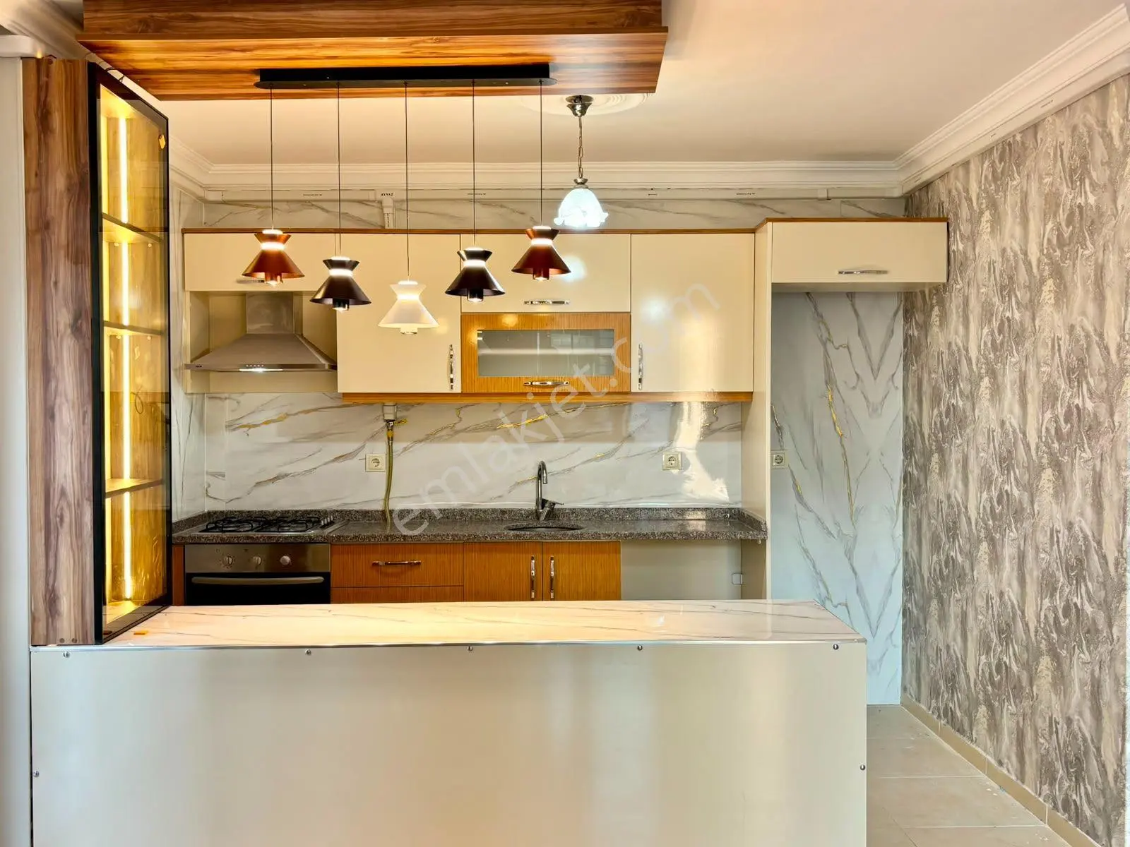 ꧁ay Emlaktan꧂akçay Altınkum'da Muhteşem Konumlu Arakat Asansörlü Geniş Balkonlu Kombili 1+1 Daire — fotoğraf 3