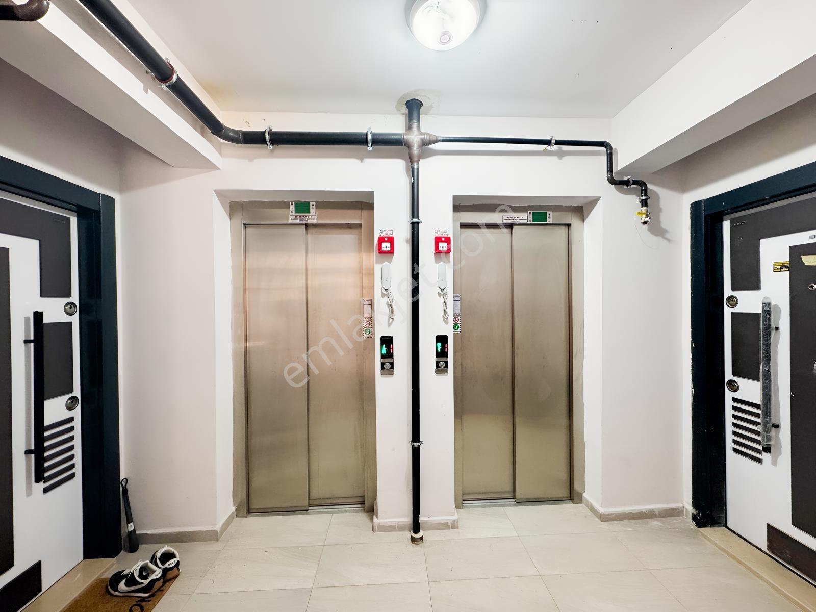 Redstone Şana Dan Pelitlide Emniyetin Karşısında 3+1 — fotoğraf 7
