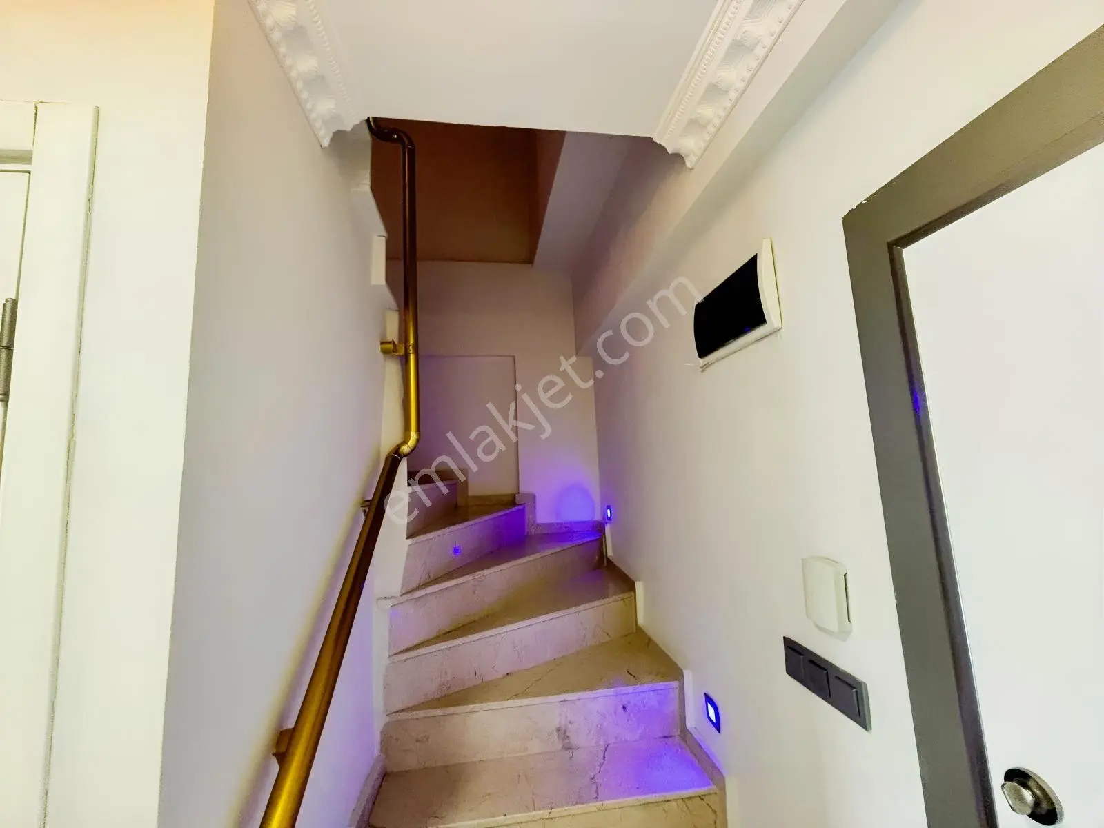 Didim Yeni Mahde Saygın Sitesinde 3+1 Dublex Daire — fotoğraf 7