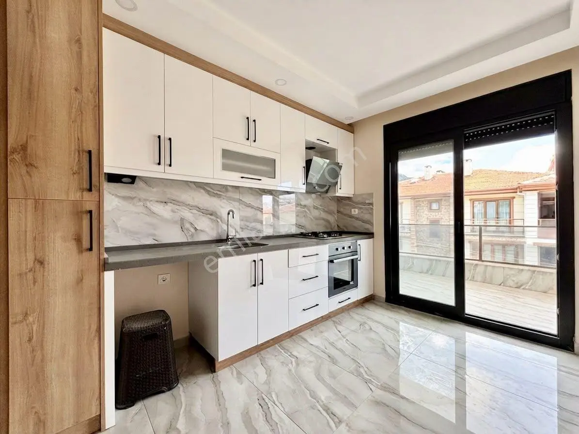 ꧁ay Emlaktan꧂altınoluk'ta Kazdağları Eteklerinde Manzaralı Teraslı Ön Cephe 4+1 Lüks Dubleks Daire — fotoğraf 5
