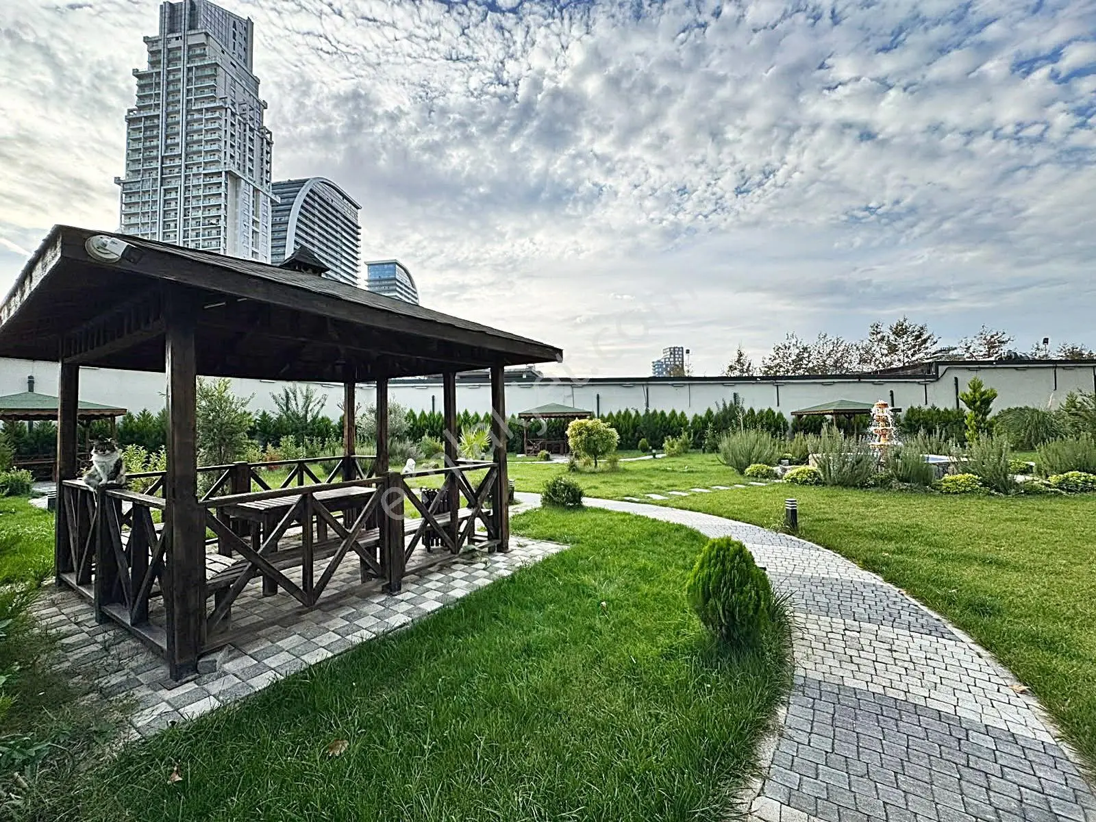 Yıldırım Yapı'dan Kapalı Otoparklı Full Konsept Aile Sitesinde Masrafsız Krediye Uygun Satılık Daire — fotoğraf 5