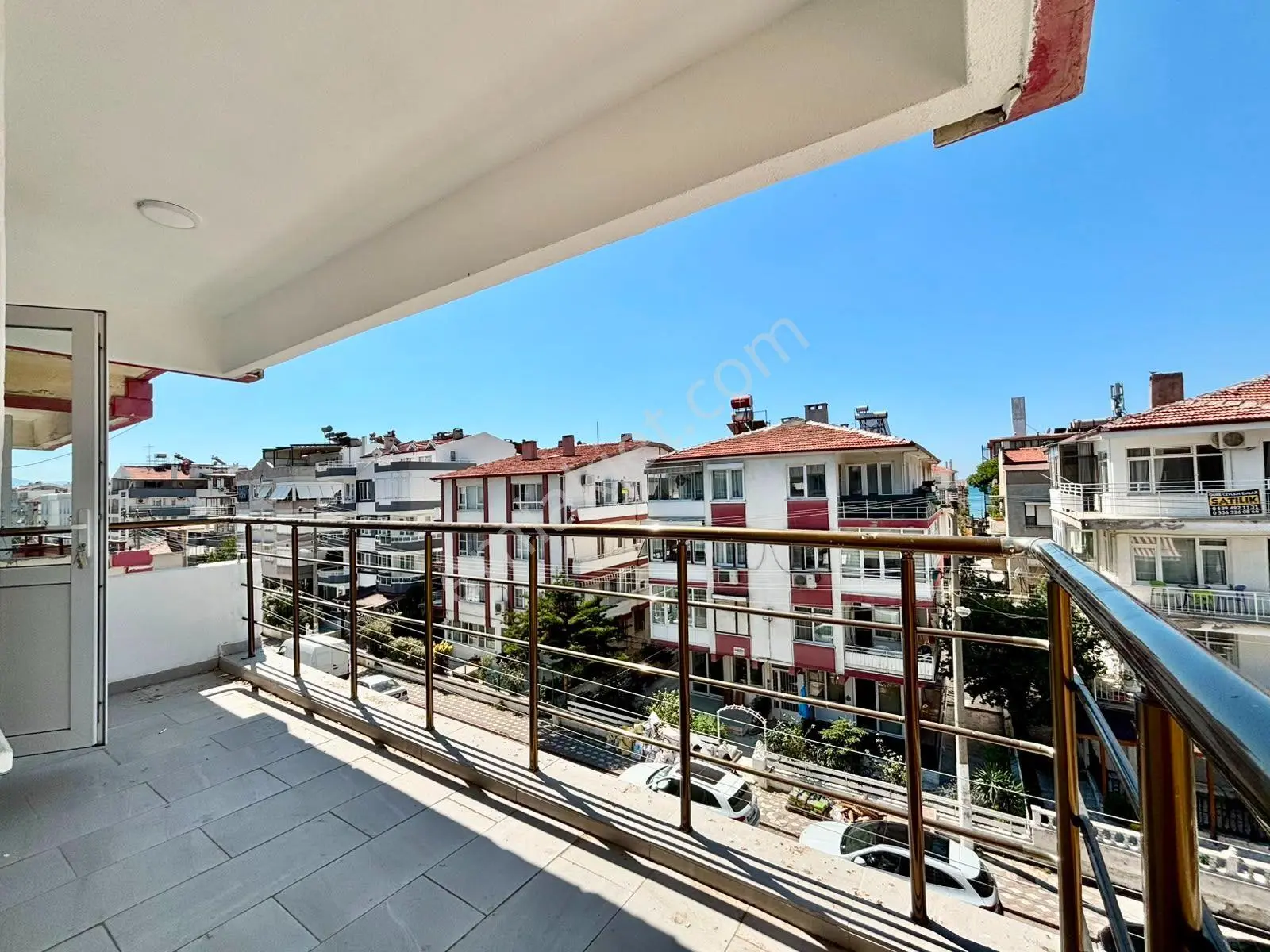 ꧁ay Emlaktan꧂ Sarıkız'da Deniz Manzaralı Ayrı Mutfaklı Ön Cephe Satılık 2+1 İçi Komple Yapılı Daire — fotoğraf 9