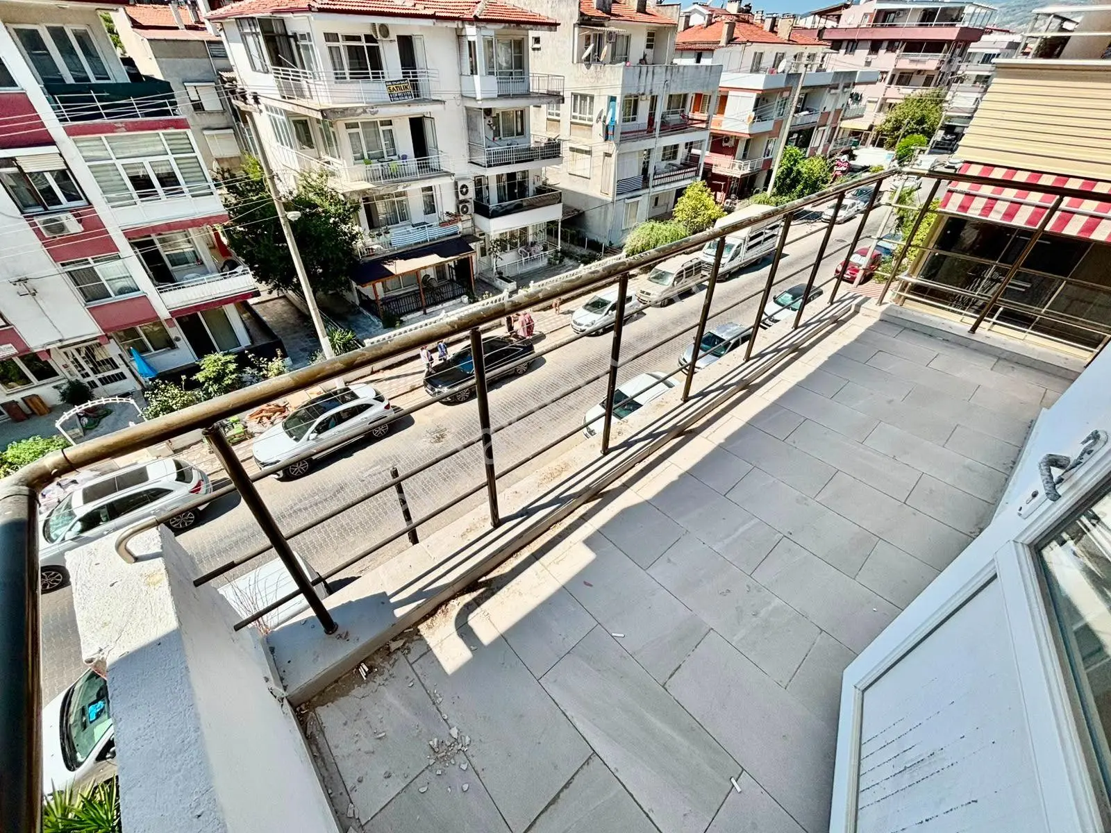 ꧁ay Emlaktan꧂ Sarıkız'da Deniz Manzaralı Ayrı Mutfaklı Ön Cephe Satılık 2+1 İçi Komple Yapılı Daire — fotoğraf 10