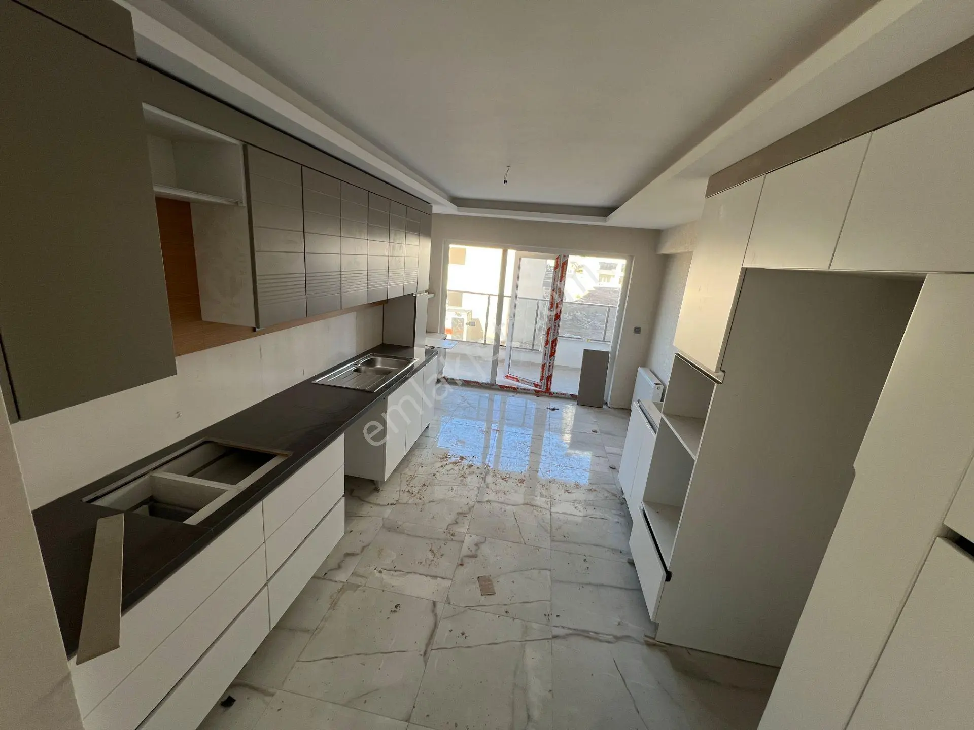 Sincan Törekent 6.arakat Sıfır Giyinme Odalı 4+1 Satılık Daire — fotoğraf 3