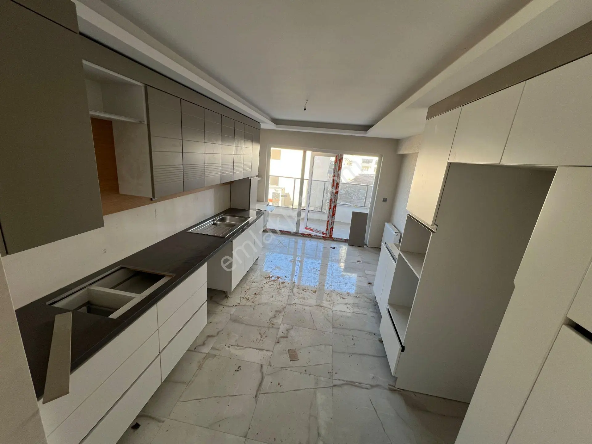Sincan Törekent 6.arakat Sıfır Giyinme Odalı 4+1 Satılık Daire — fotoğraf 4